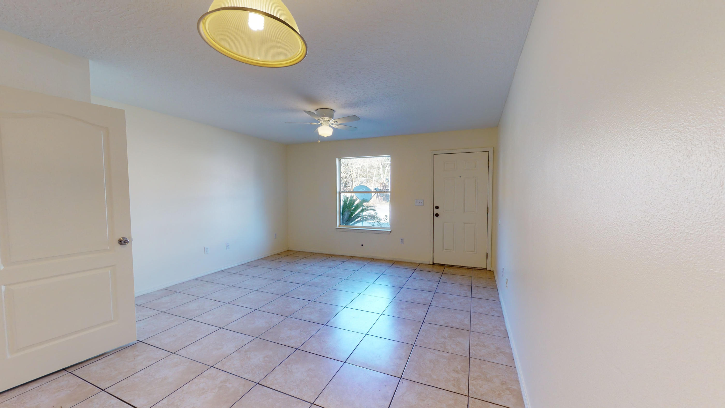 SHAY LIN T/H - Residential