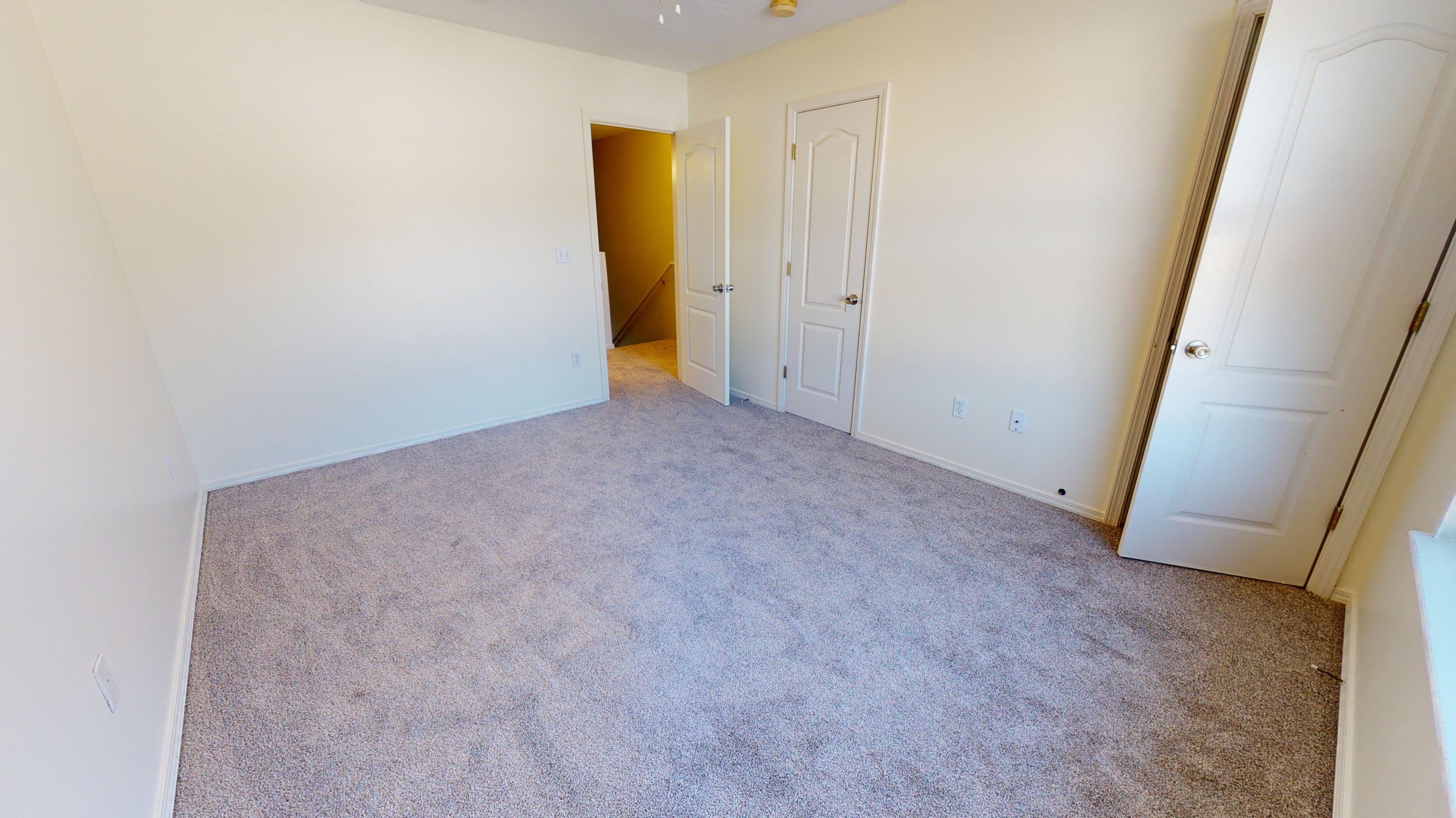 SHAY LIN T/H - Residential