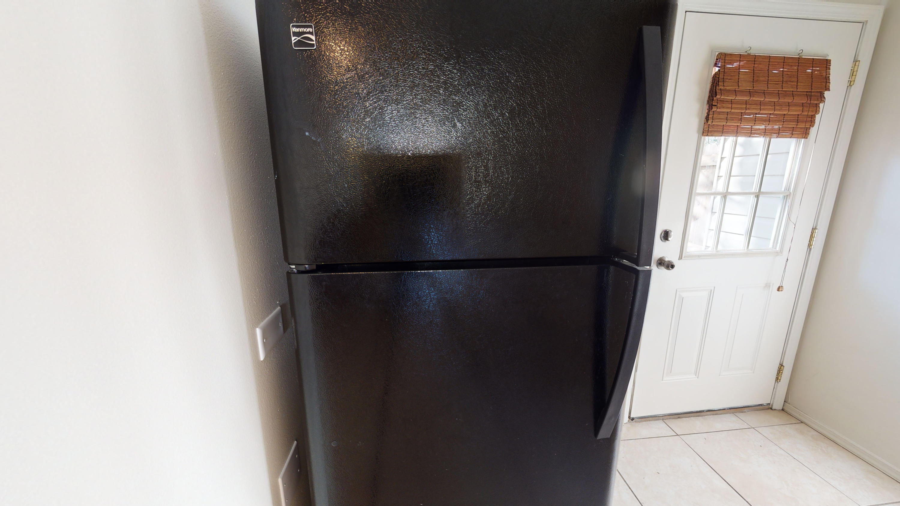 SHAY LIN T/H - Residential