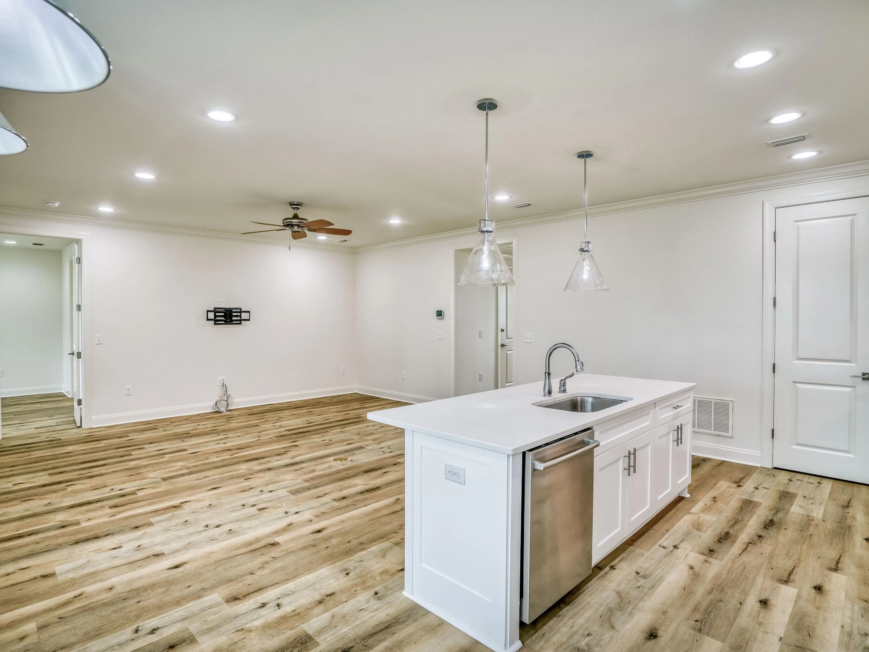 Watersound, Florida 32461, United States, 4 Bedrooms Bedrooms, ,4 BathroomsBathrooms,Residential,Active,253329