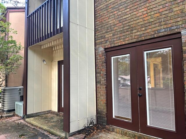 HIDDEN COVE T/H - Residential Lease