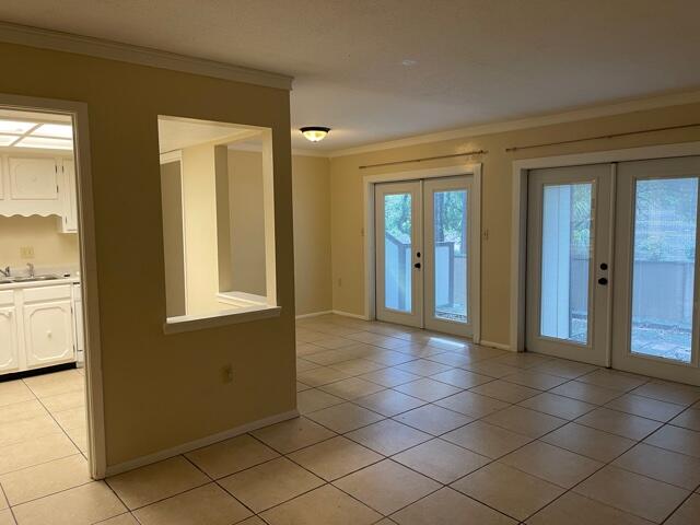 HIDDEN COVE T/H - Residential Lease
