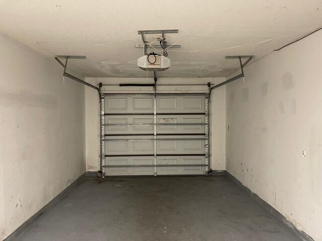HIDDEN COVE T/H - Residential Lease