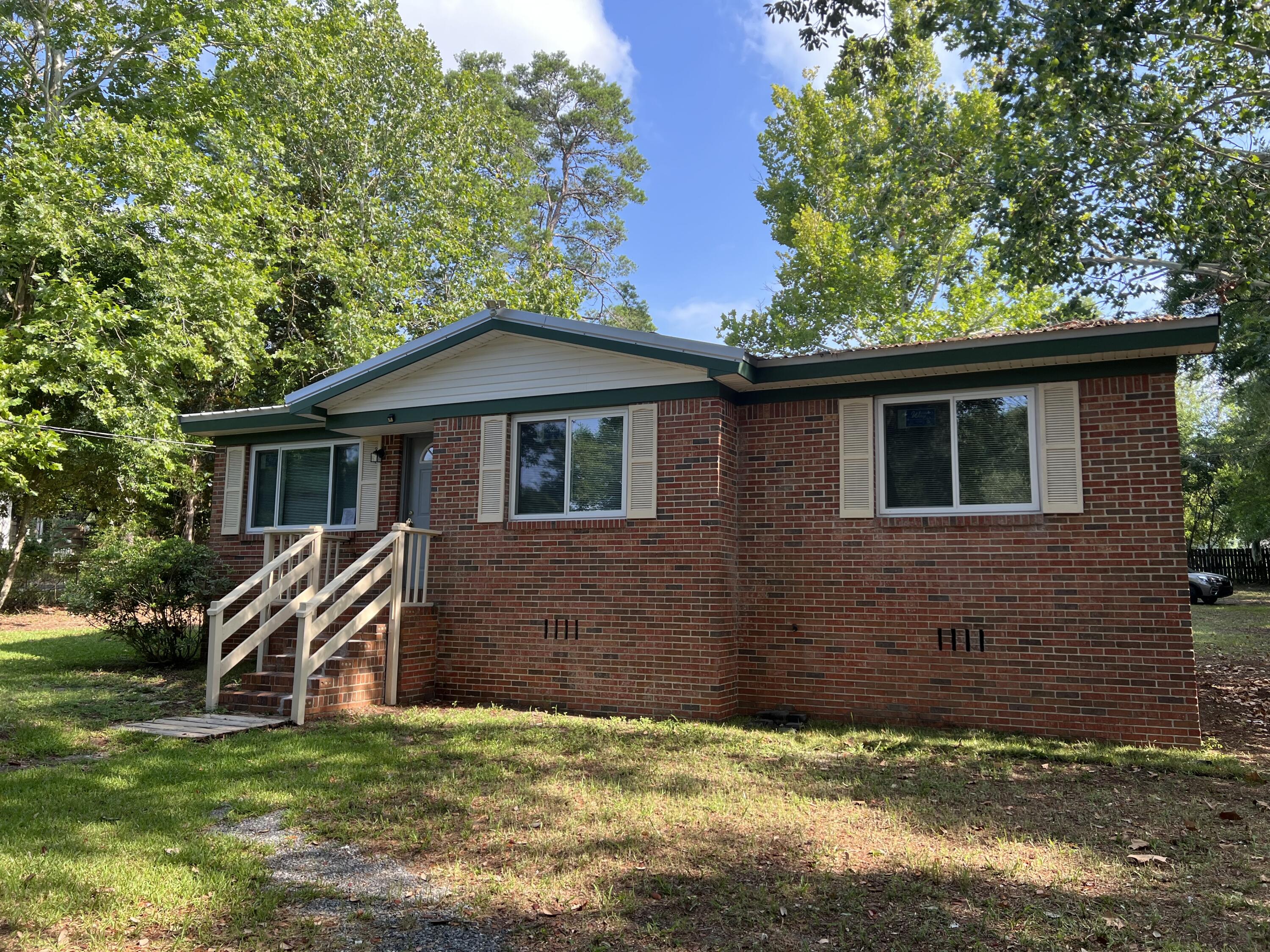 CHOCTAW 2ND ADDN - Residential Lease