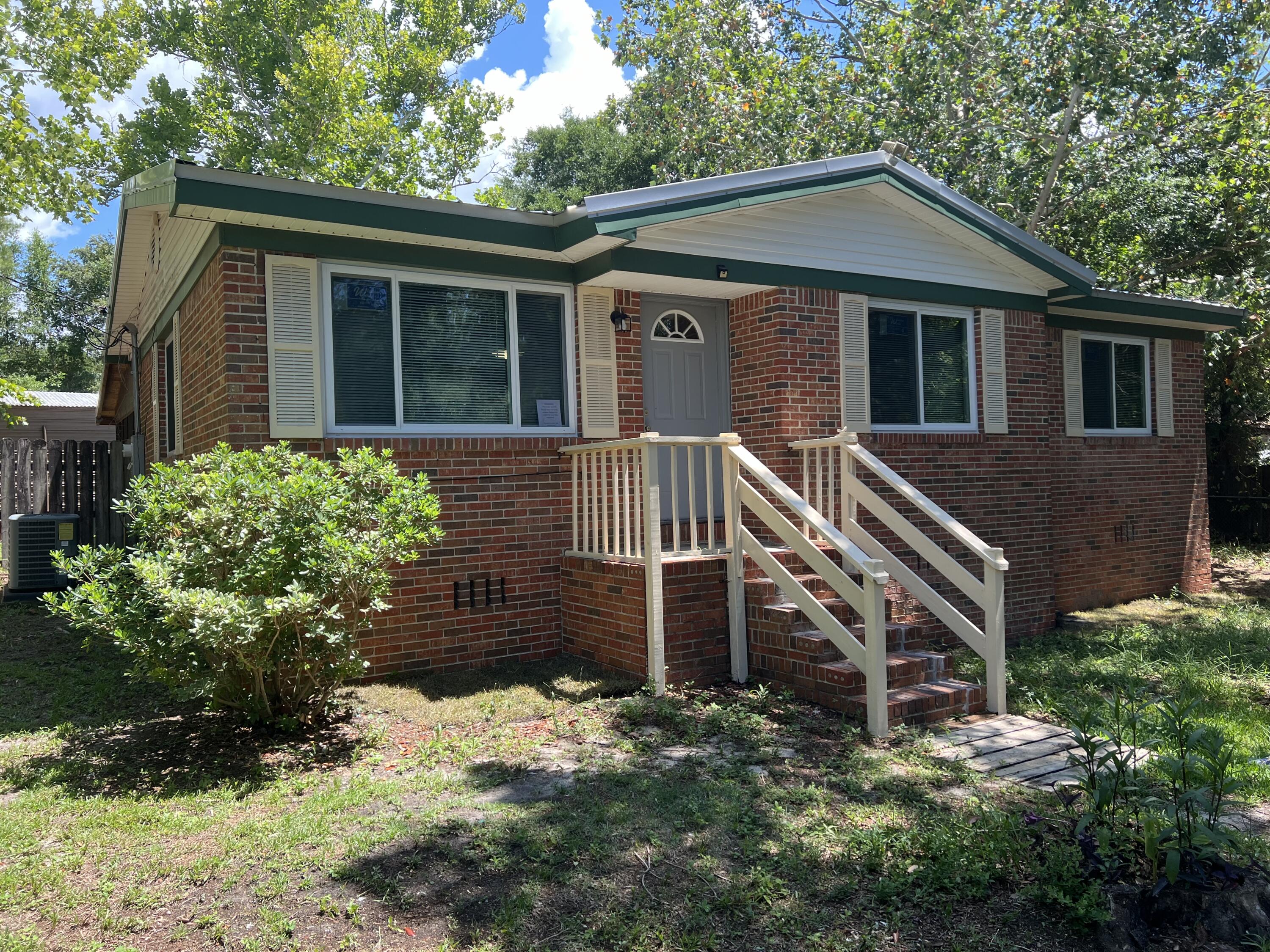 CHOCTAW 2ND ADDN - Residential Lease