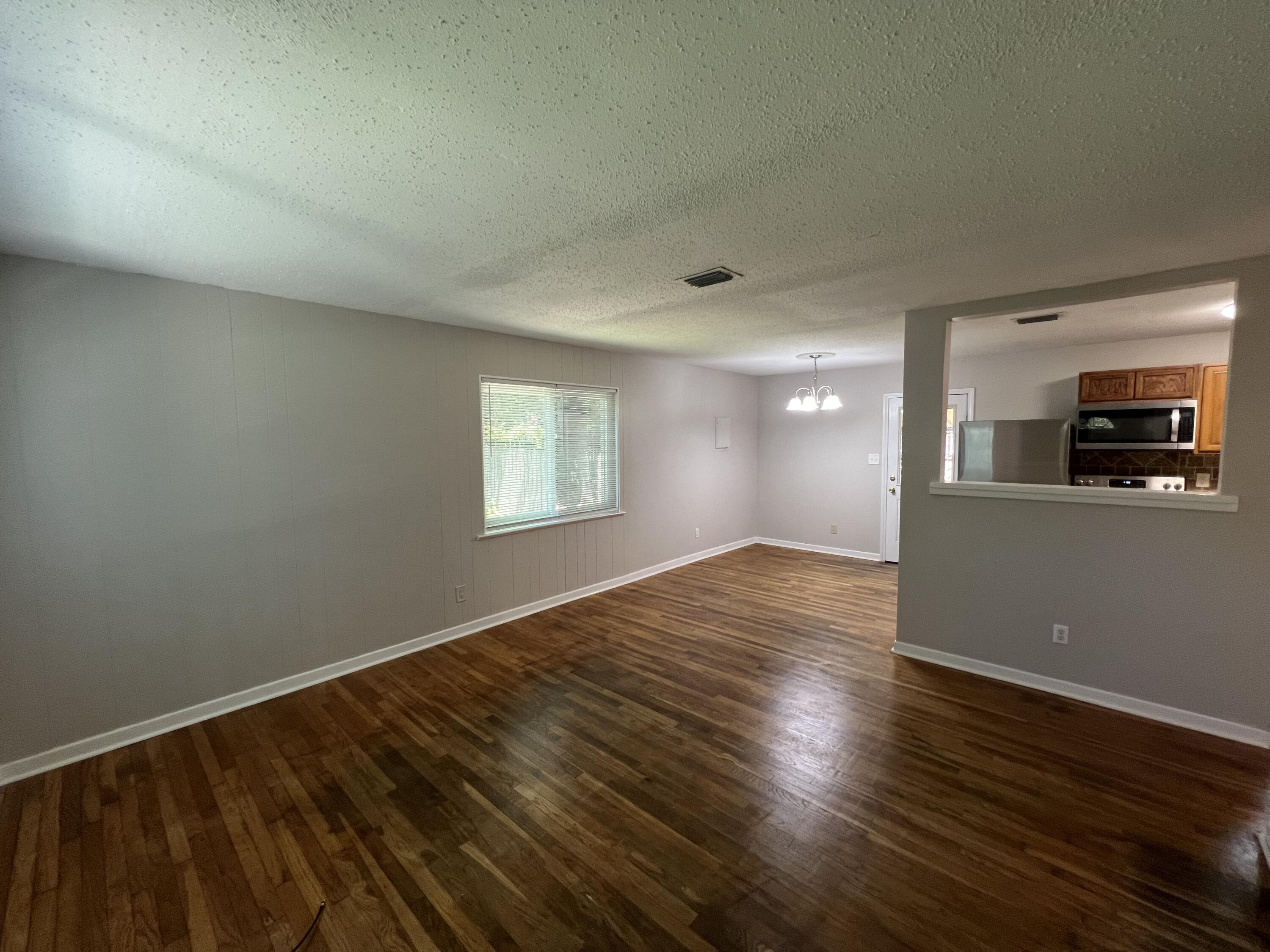 CHOCTAW 2ND ADDN - Residential Lease