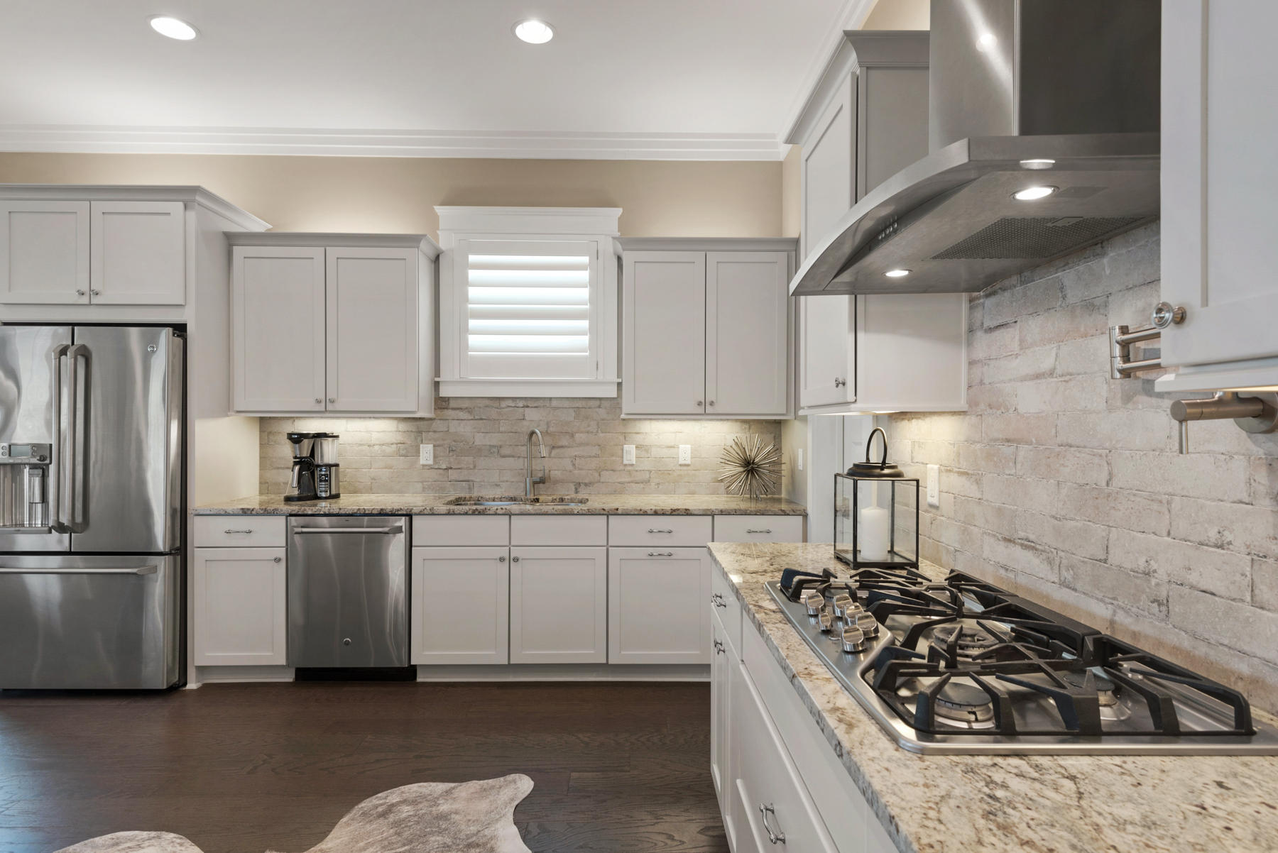 HIGHLAND PARKS - Residential