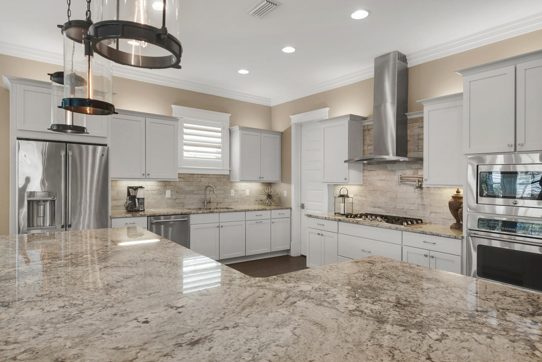 HIGHLAND PARKS - Residential