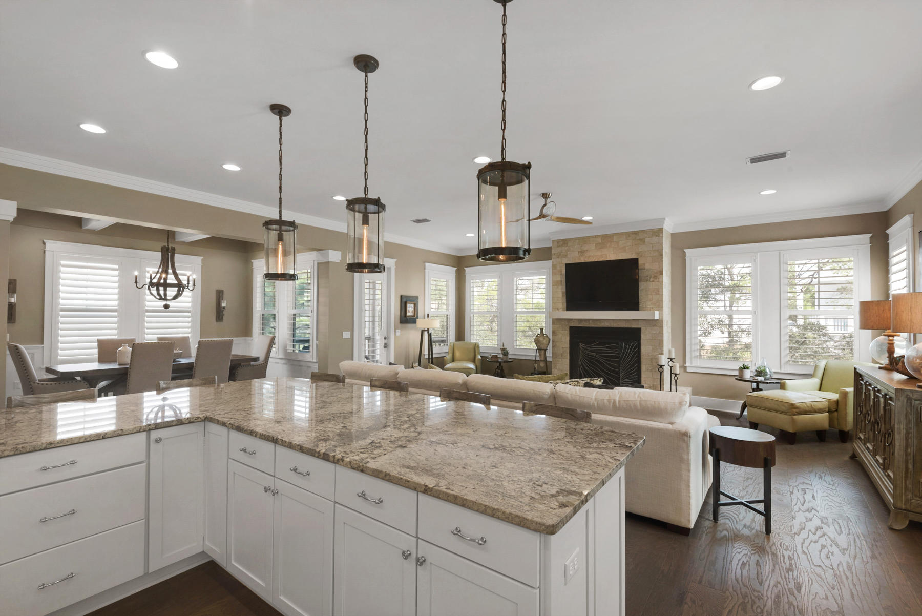 HIGHLAND PARKS - Residential