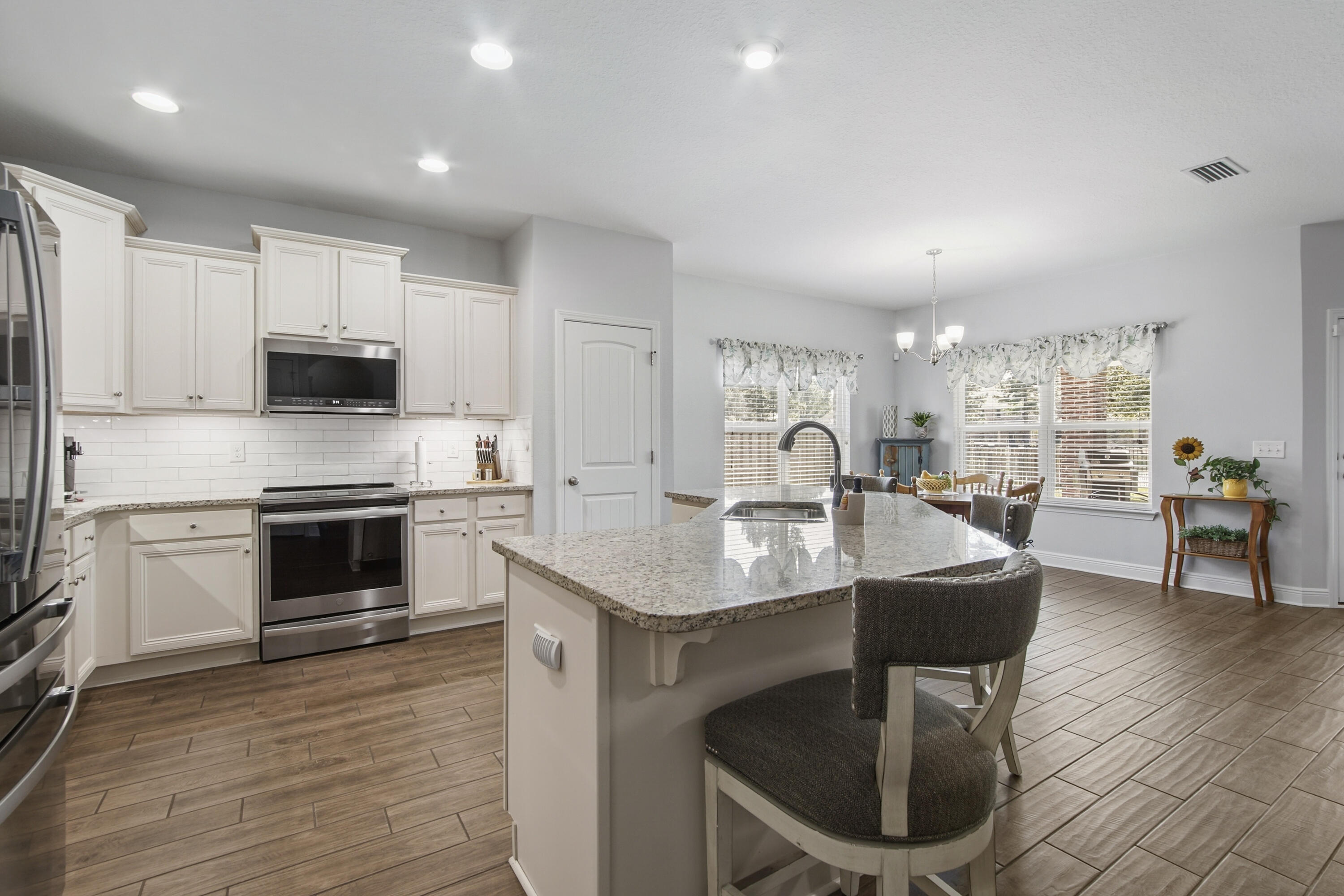 HAMMOCK BAY - Residential