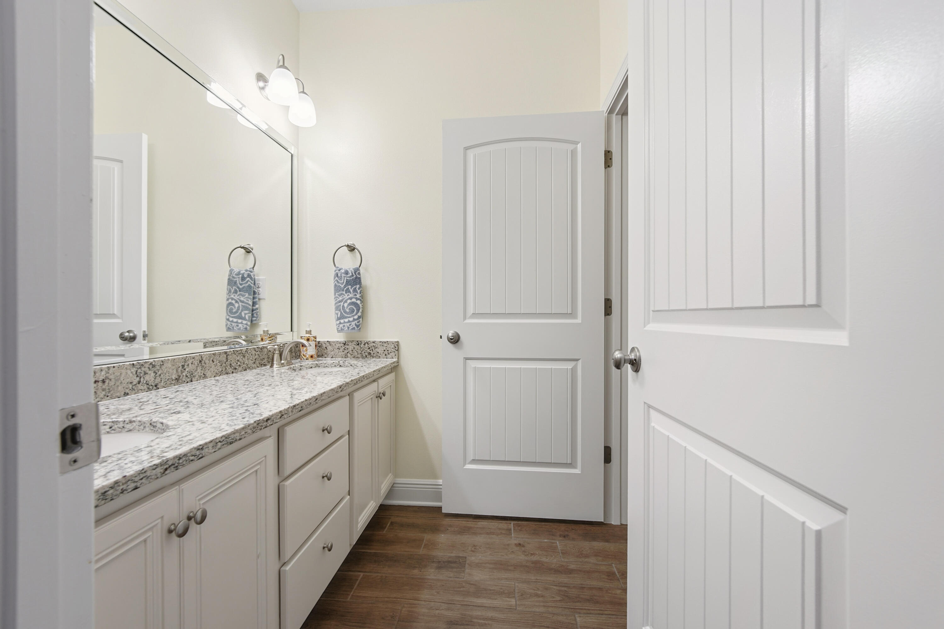 HAMMOCK BAY - Residential