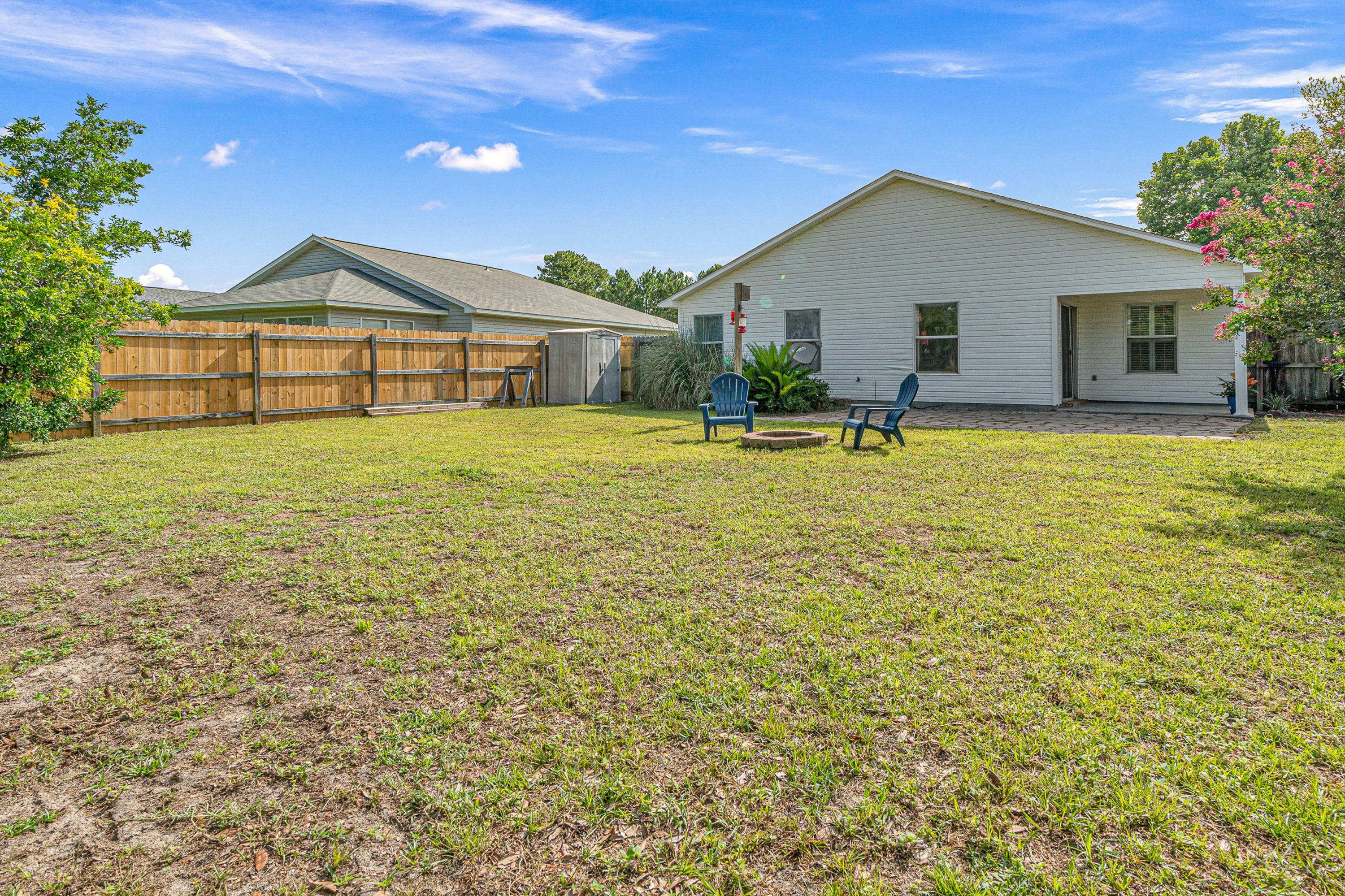 HIDDEN SHORES - Residential