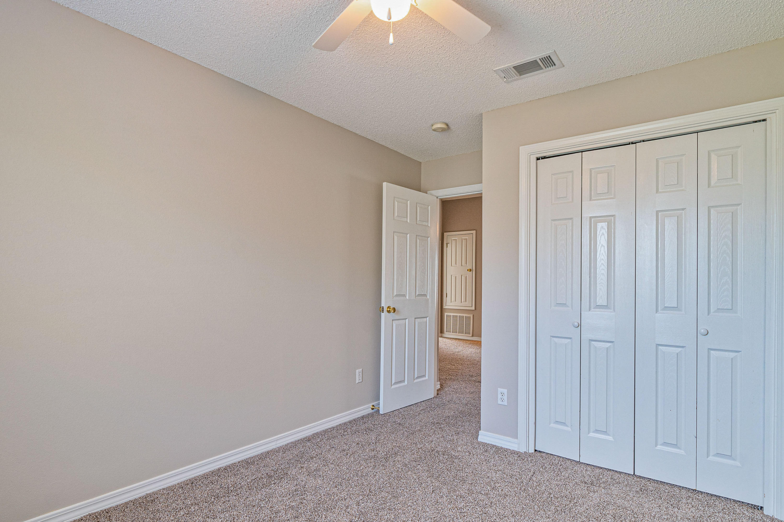 HIDDEN SHORES - Residential