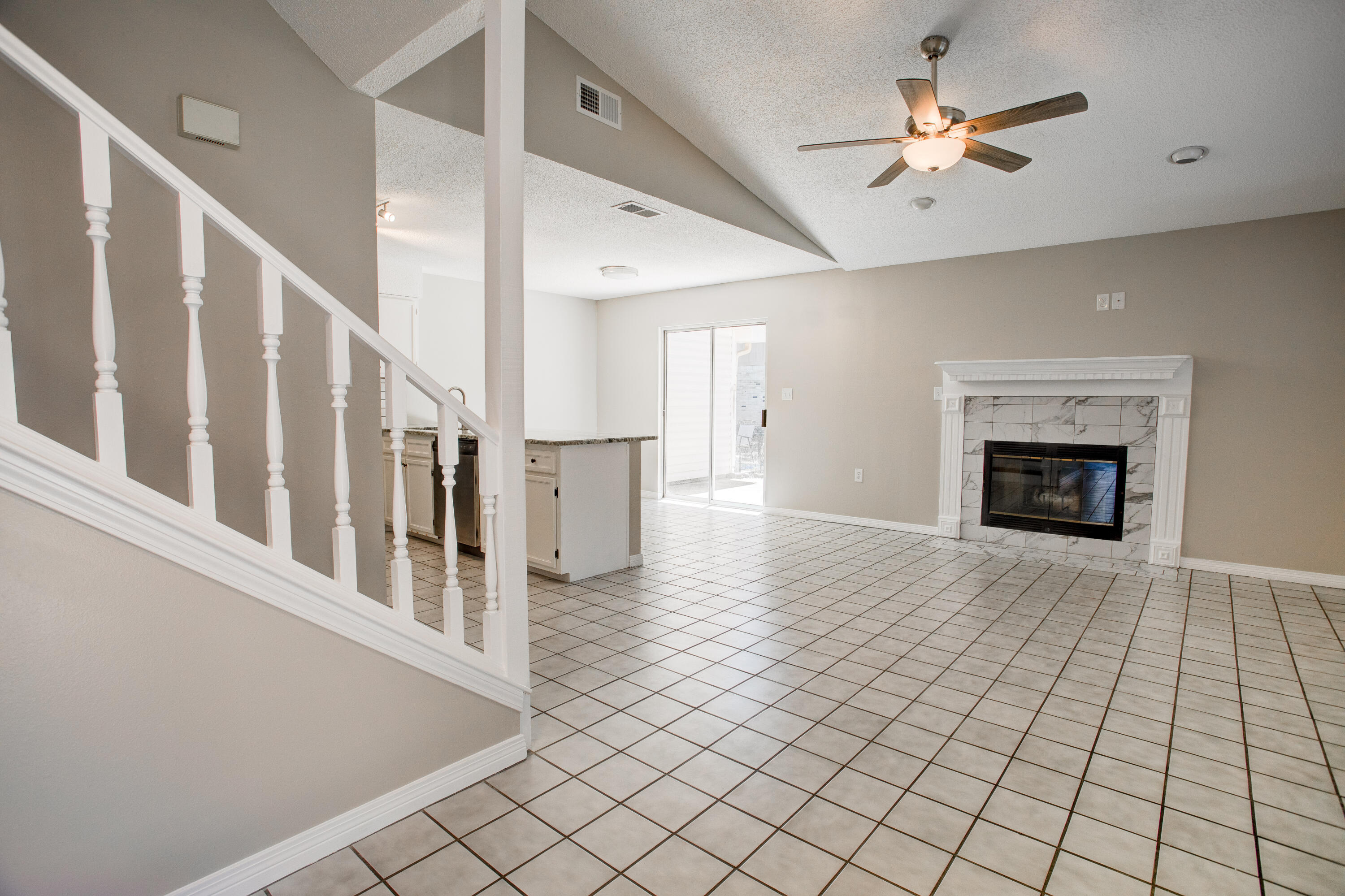 FALCON RIDGE - Residential