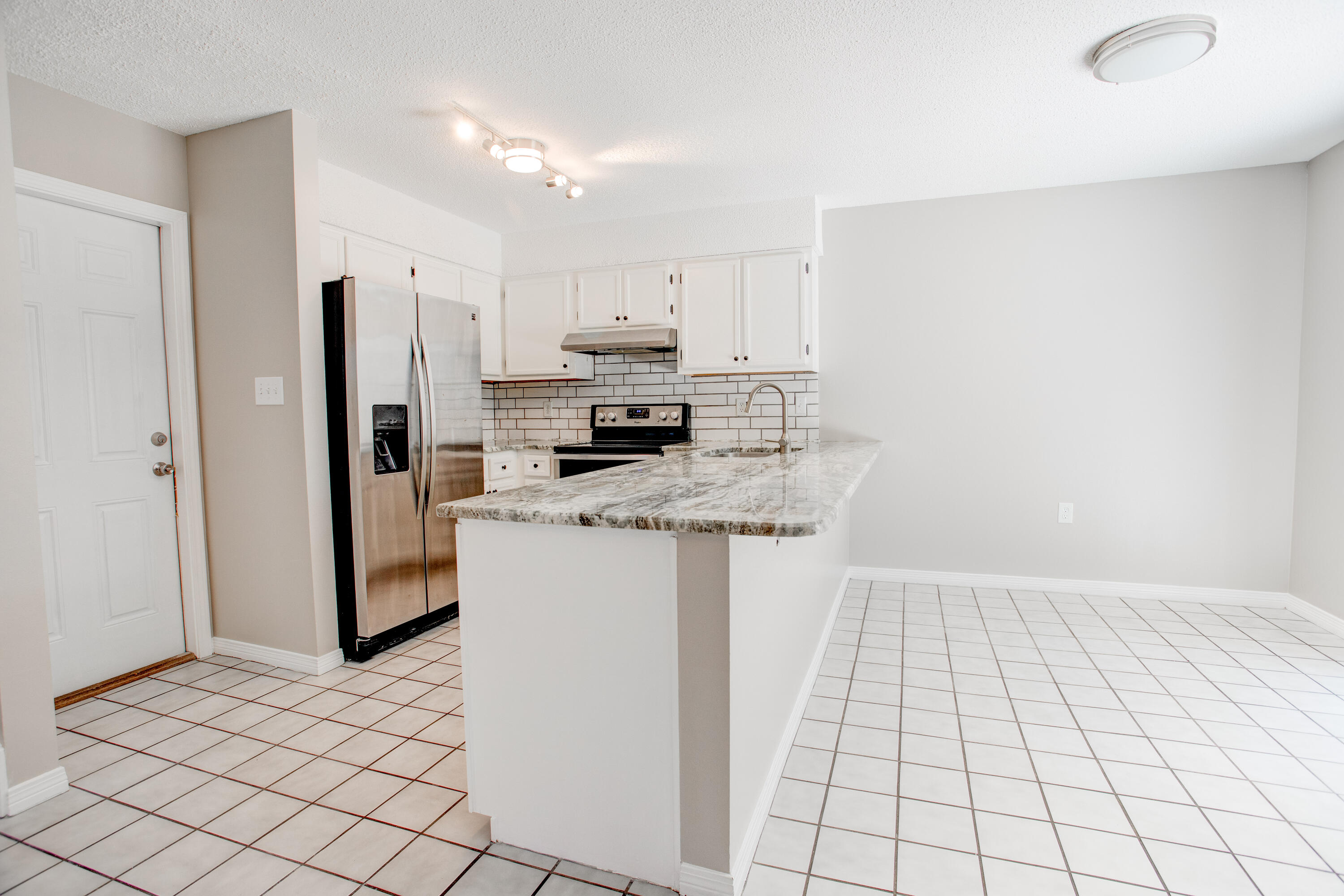 FALCON RIDGE - Residential