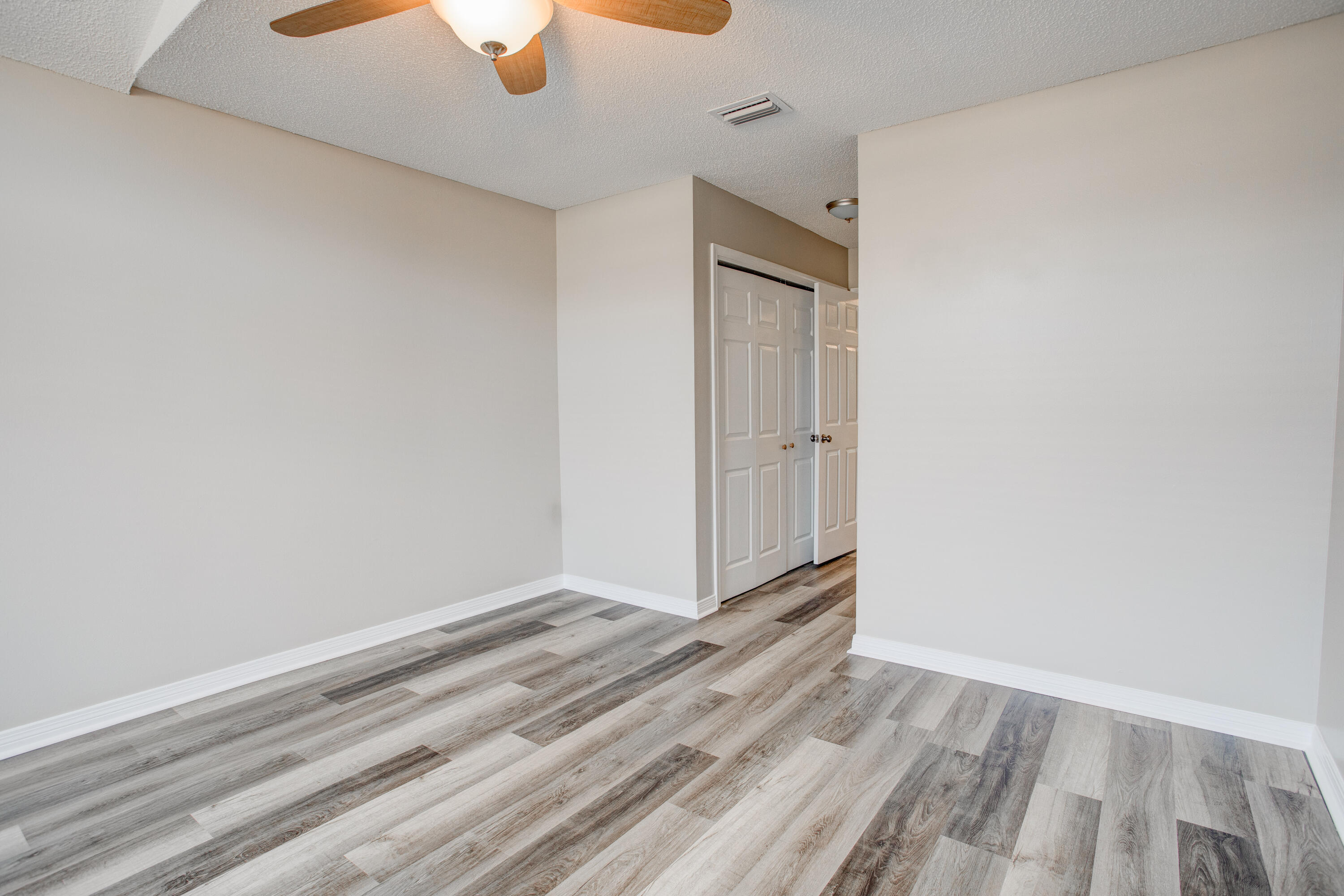 FALCON RIDGE - Residential
