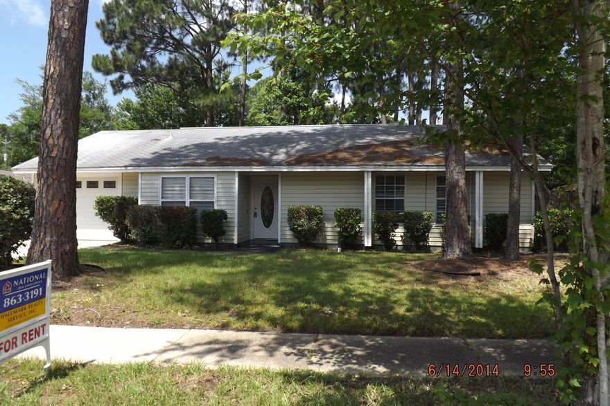 Cute home between both bases.Should be available the first part of July.Call Barbara Kelly (850-863-3191) for more information and viewing.