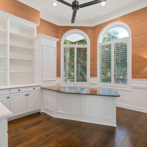 BURNT PINE - Residential