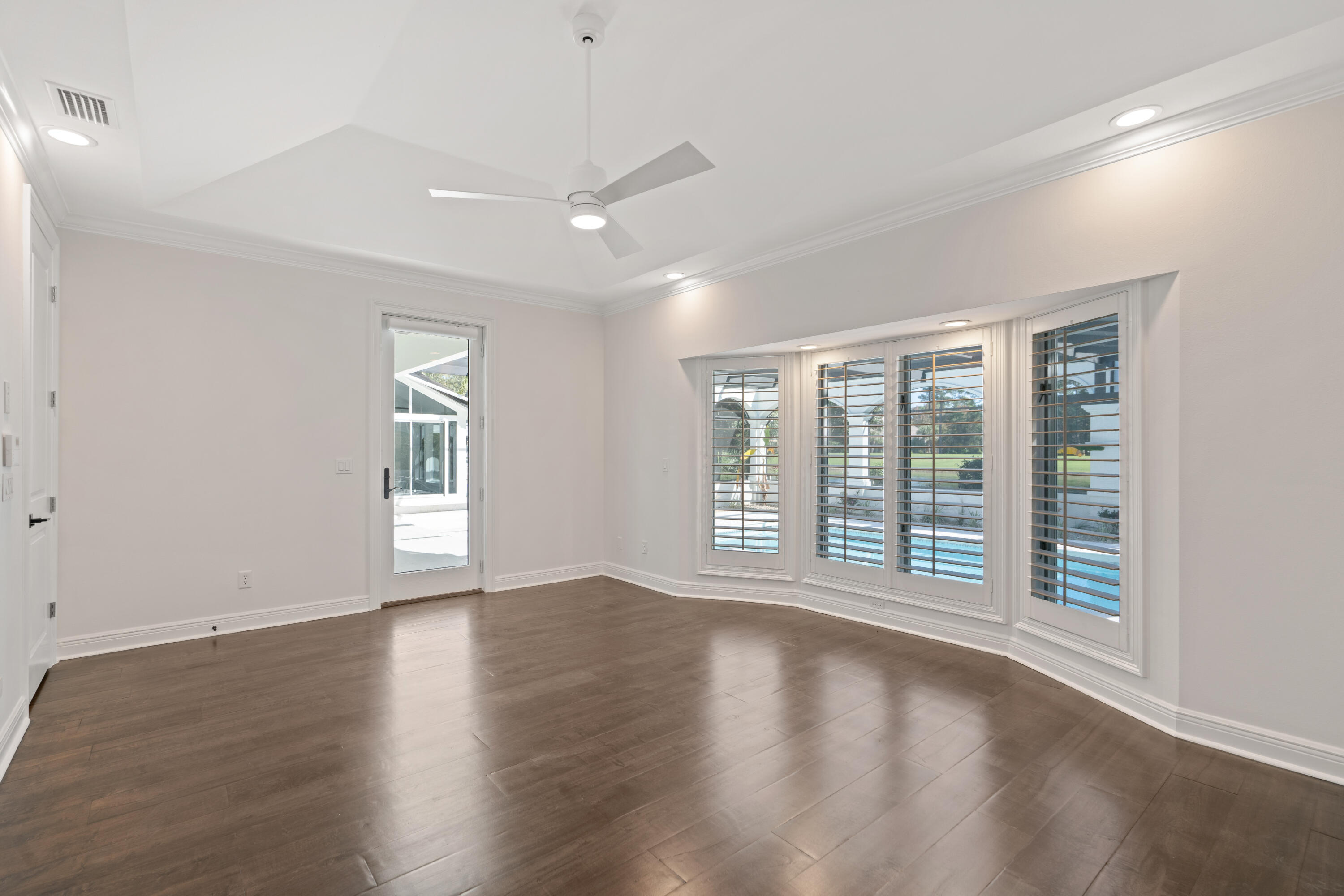 BURNT PINE - Residential