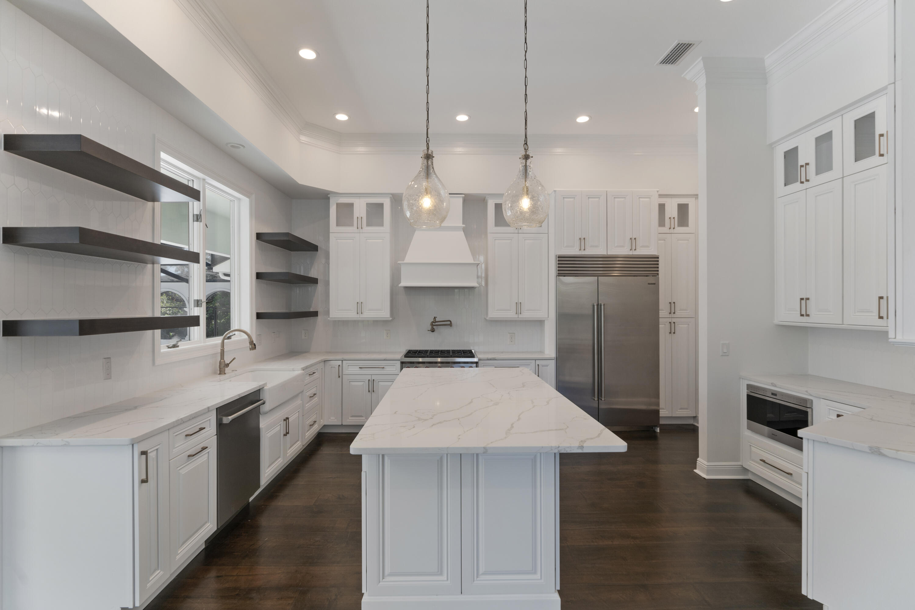 BURNT PINE - Residential