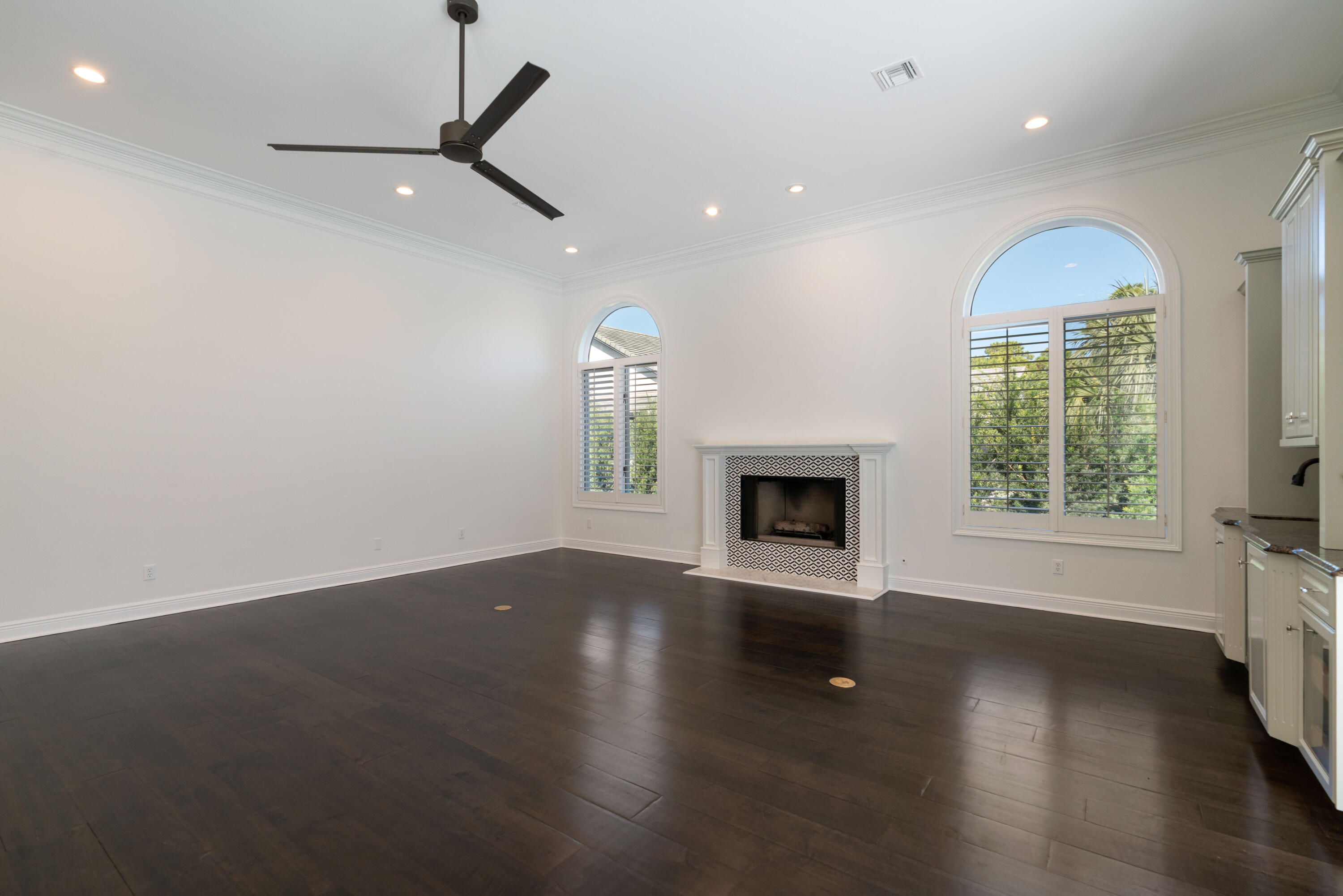 BURNT PINE - Residential