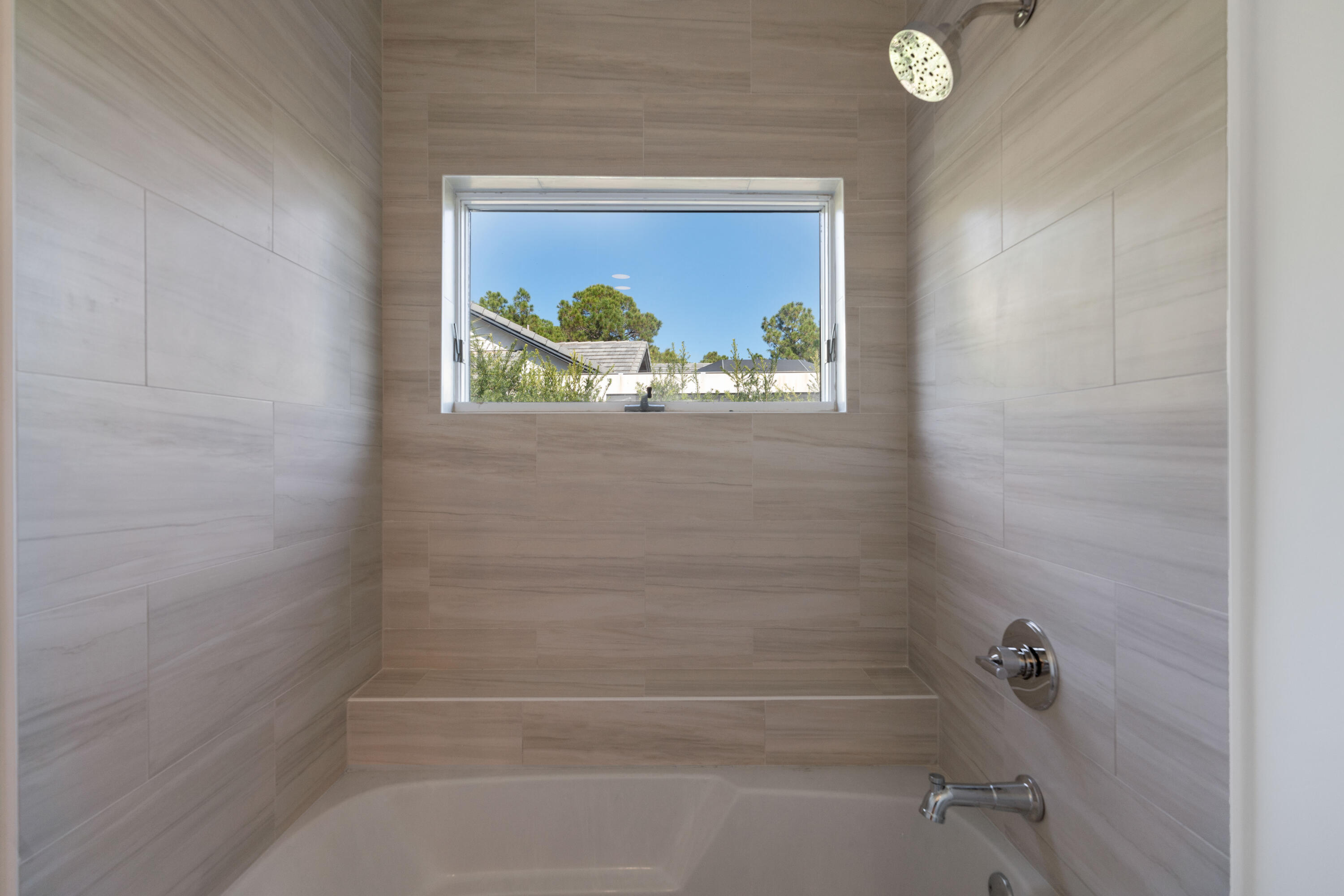 BURNT PINE - Residential
