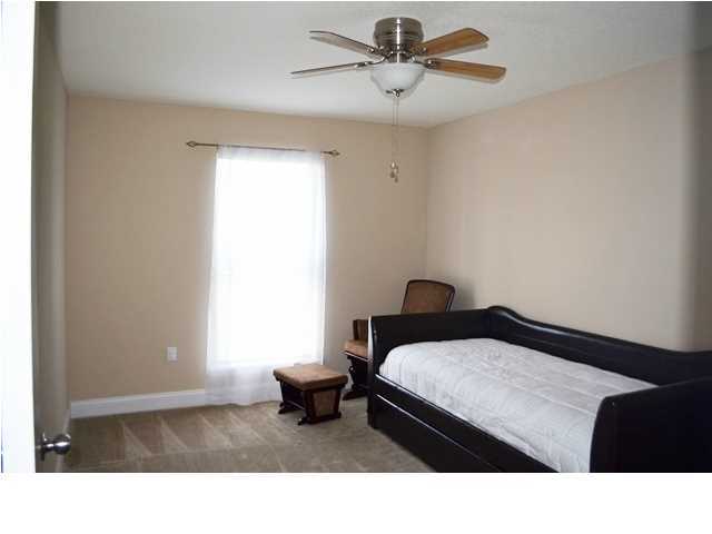 SILVER SPRINGS EST - Residential