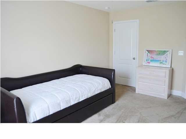 SILVER SPRINGS EST - Residential