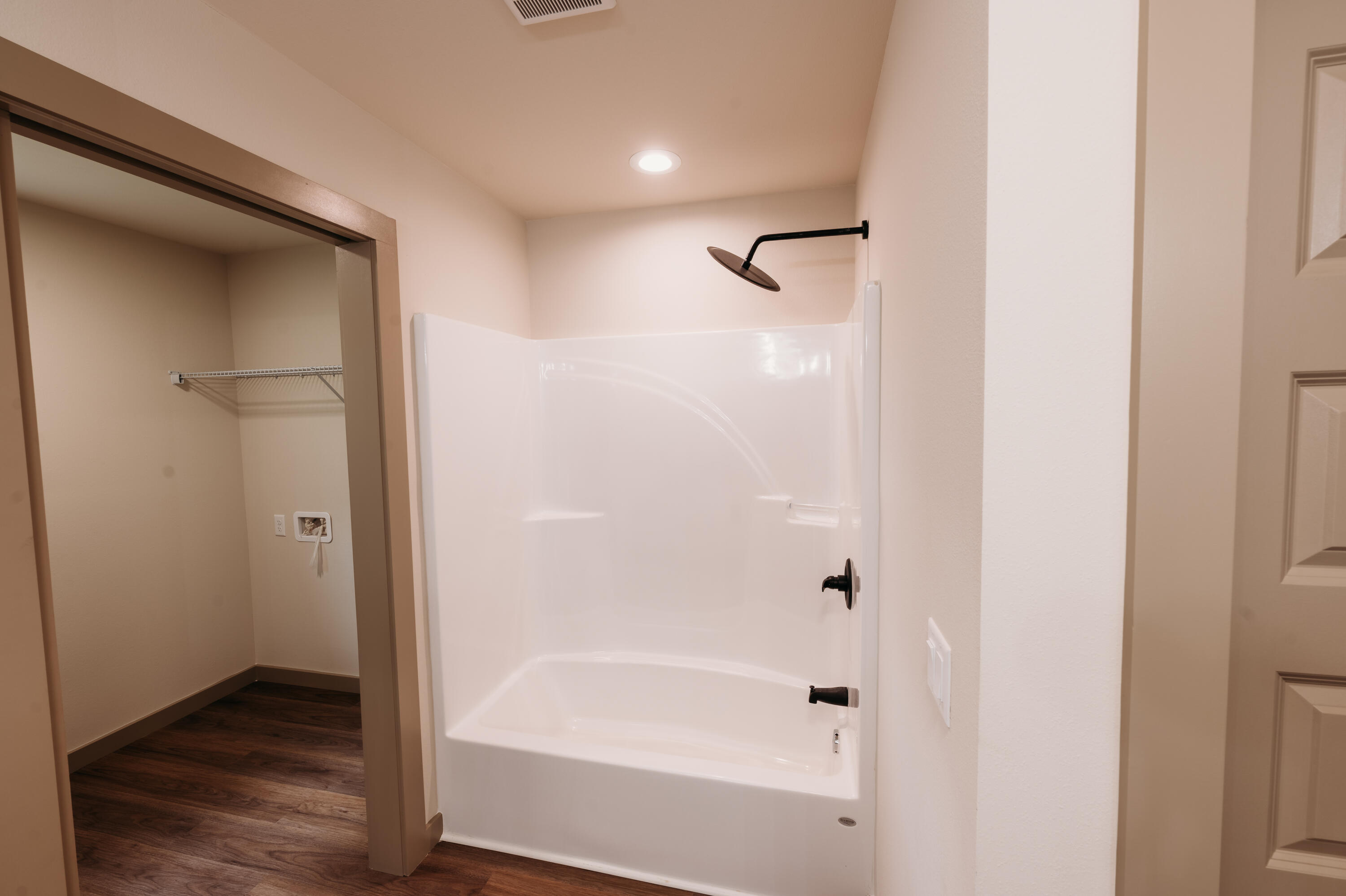 THE PINES - Residential