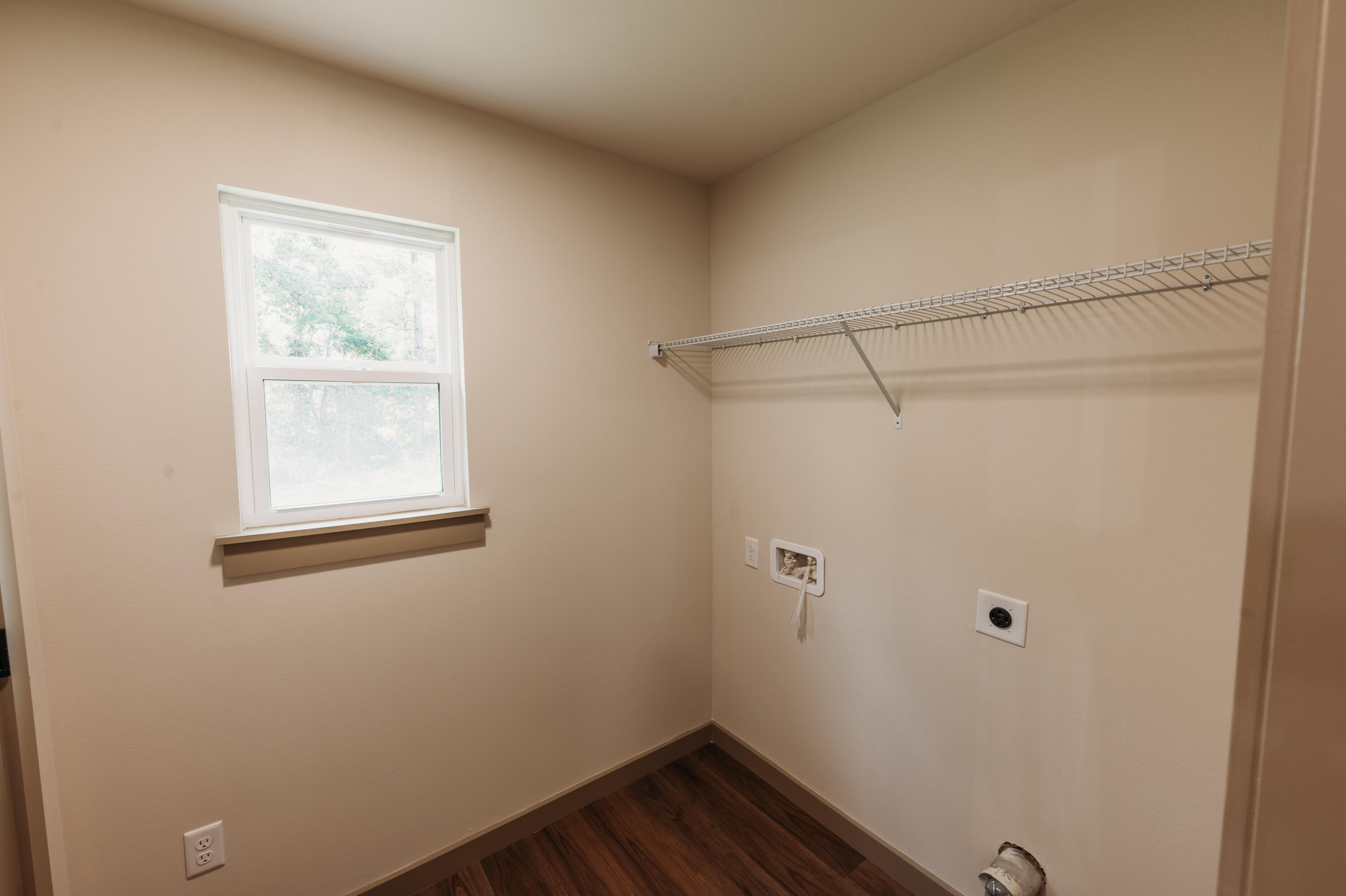 THE PINES - Residential