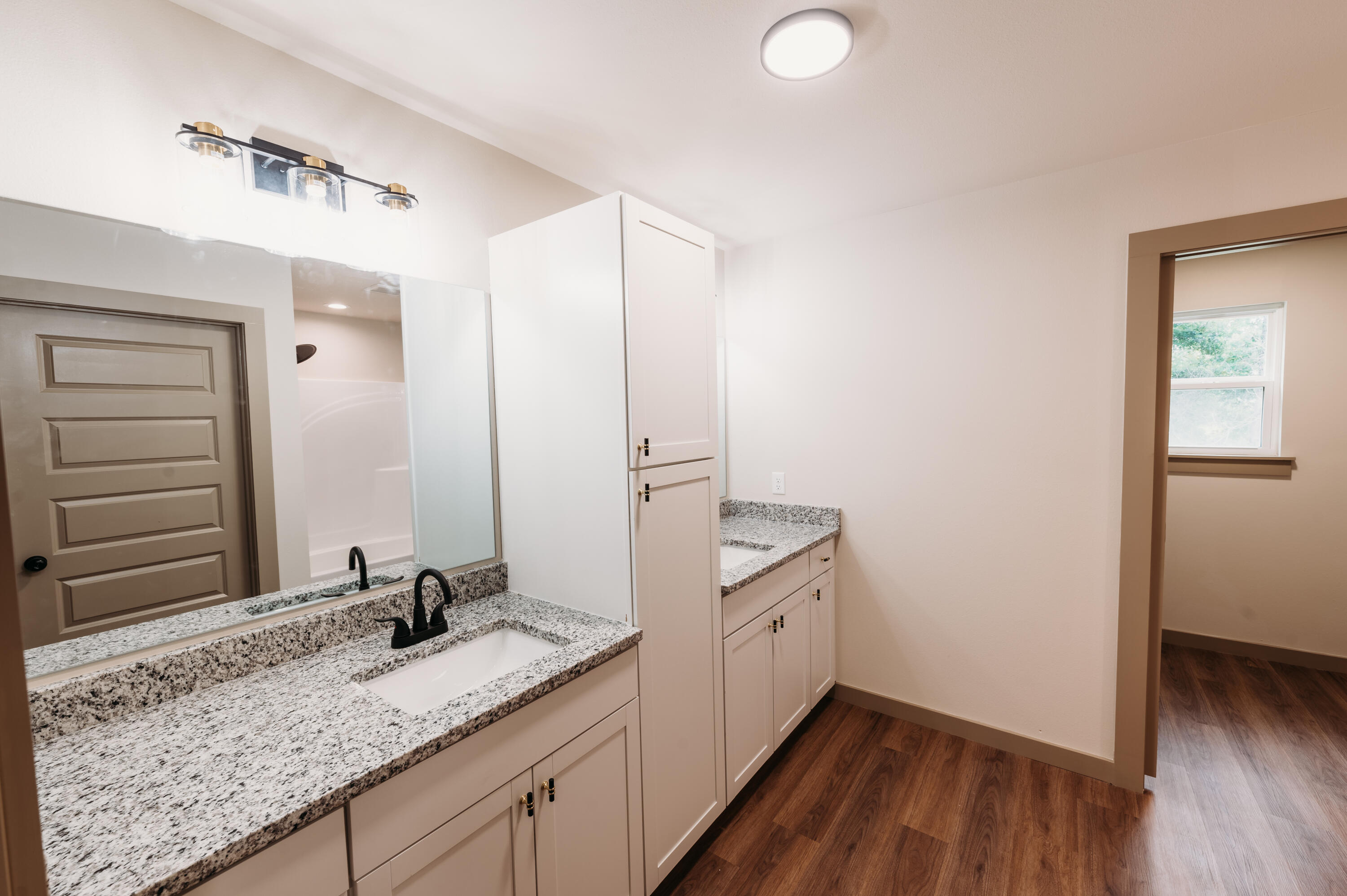 THE PINES - Residential