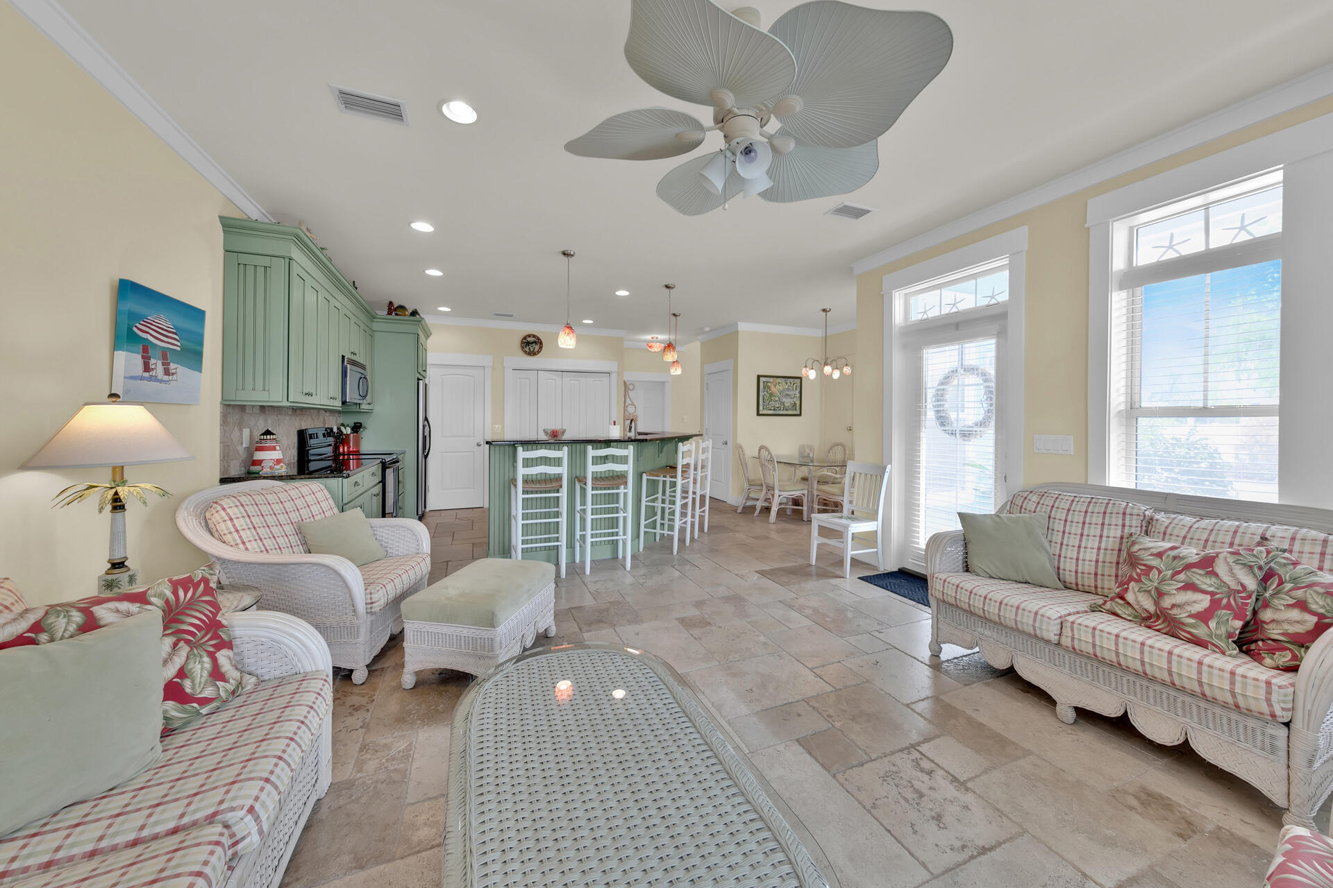 EMERALD WATERS VILLAGE - Residential