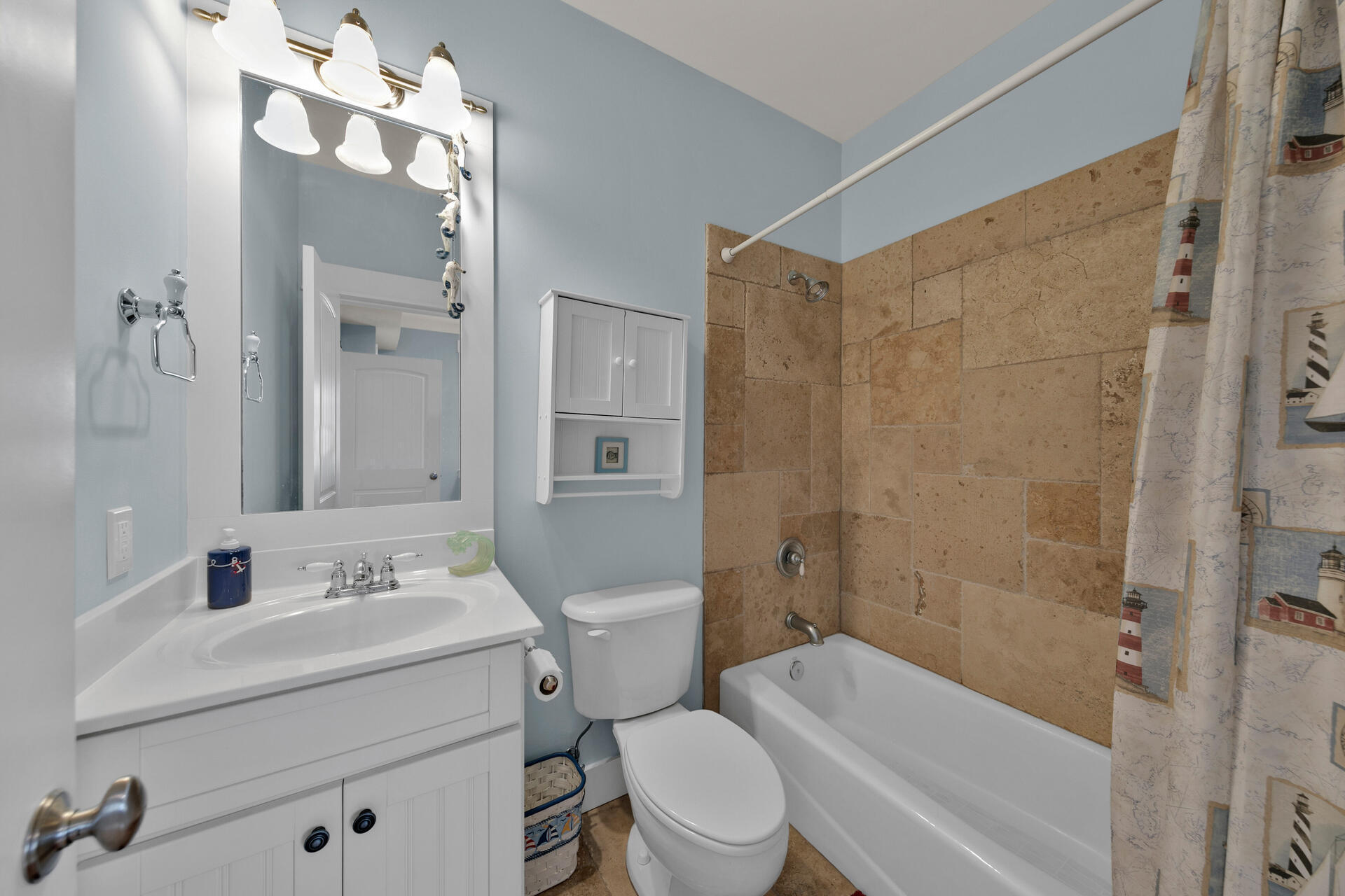 EMERALD WATERS VILLAGE - Residential