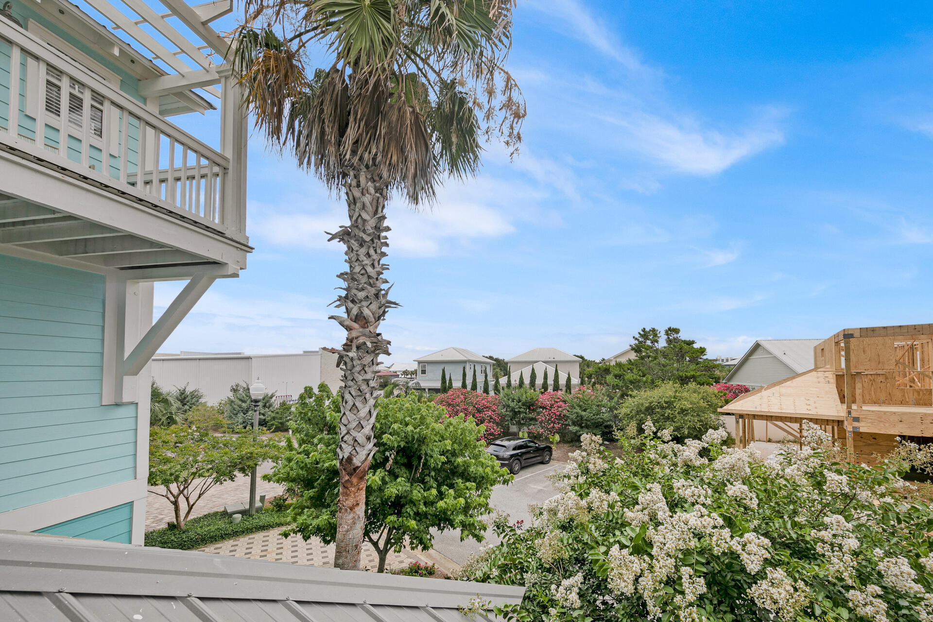 EMERALD WATERS VILLAGE - Residential
