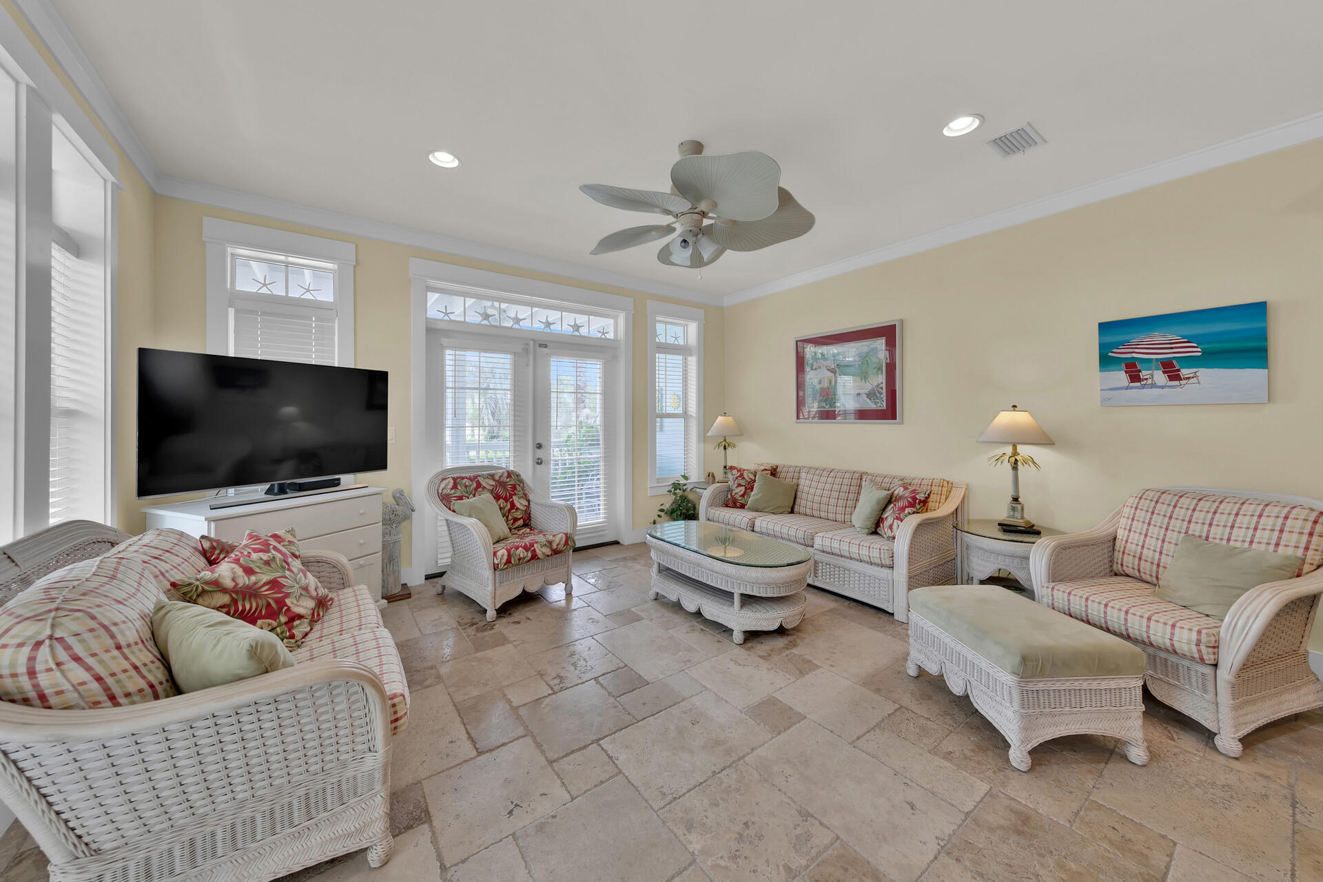 EMERALD WATERS VILLAGE - Residential