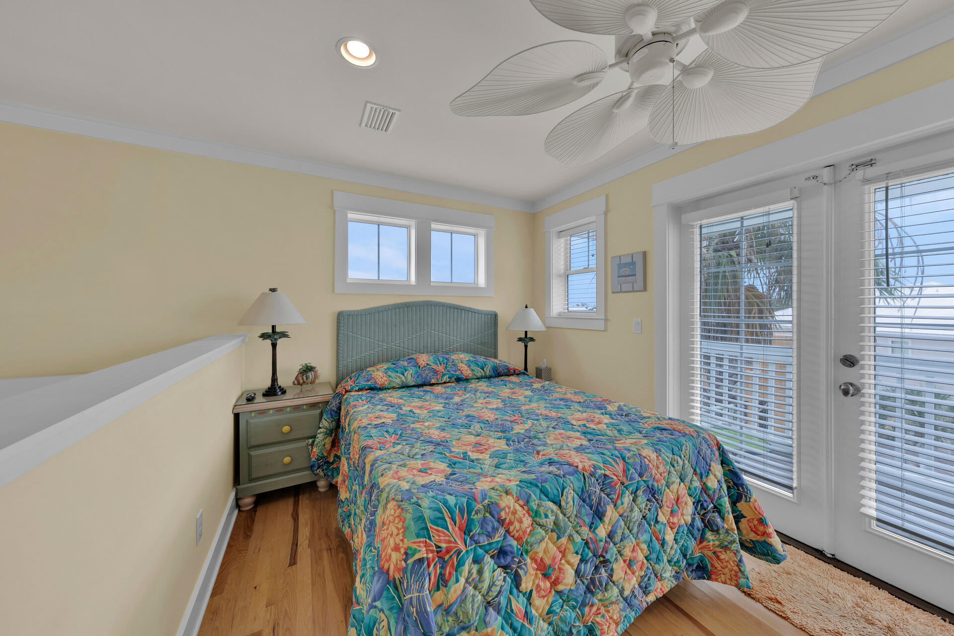 EMERALD WATERS VILLAGE - Residential