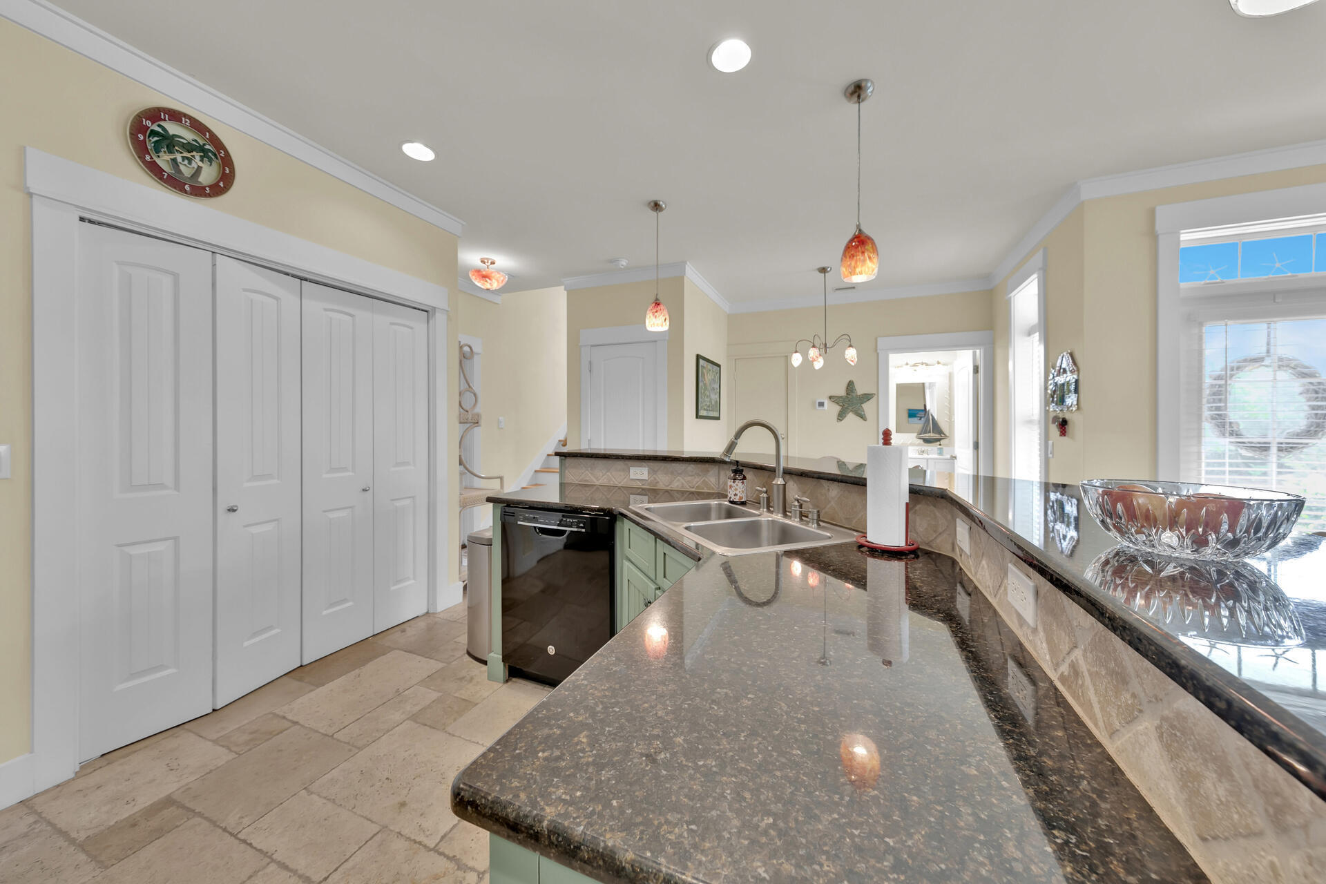 EMERALD WATERS VILLAGE - Residential