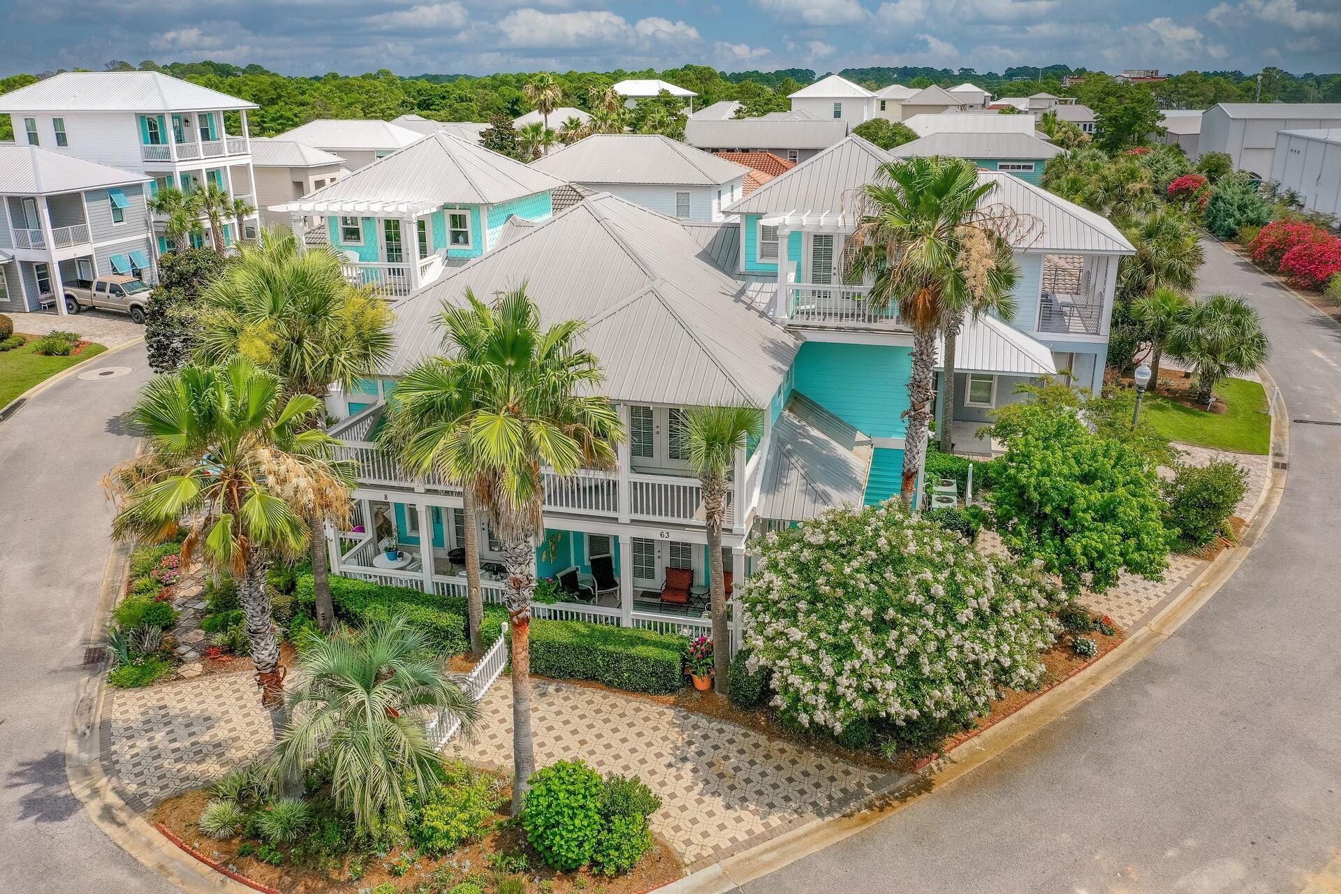 EMERALD WATERS VILLAGE - Residential