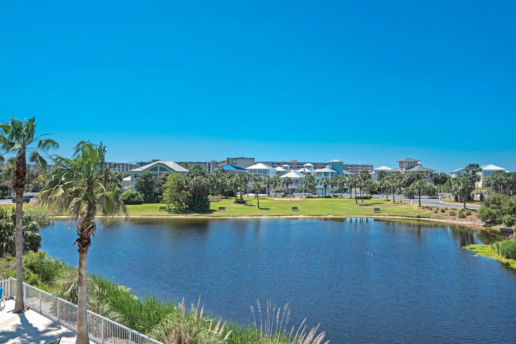 DESTIN POINTE - Residential