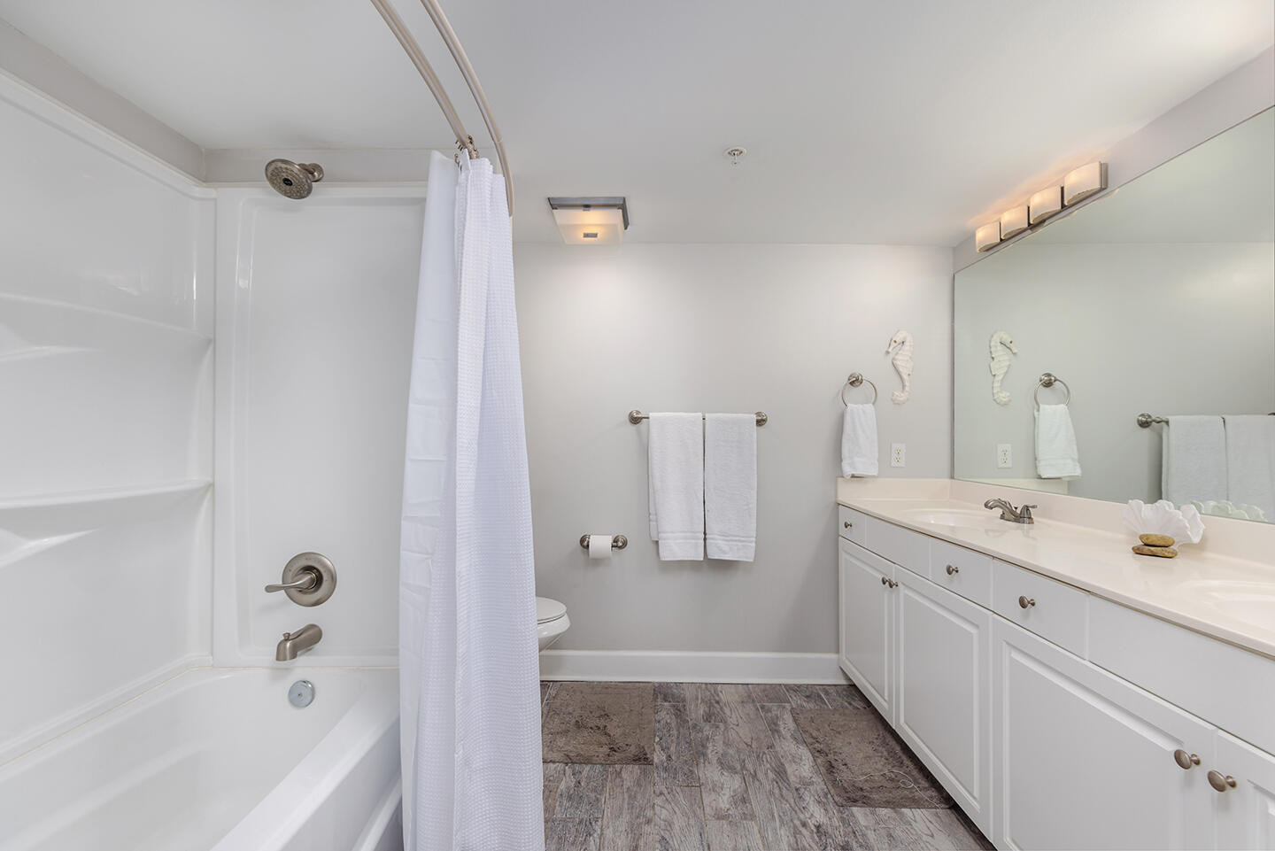 PELICAN ISLE - Residential