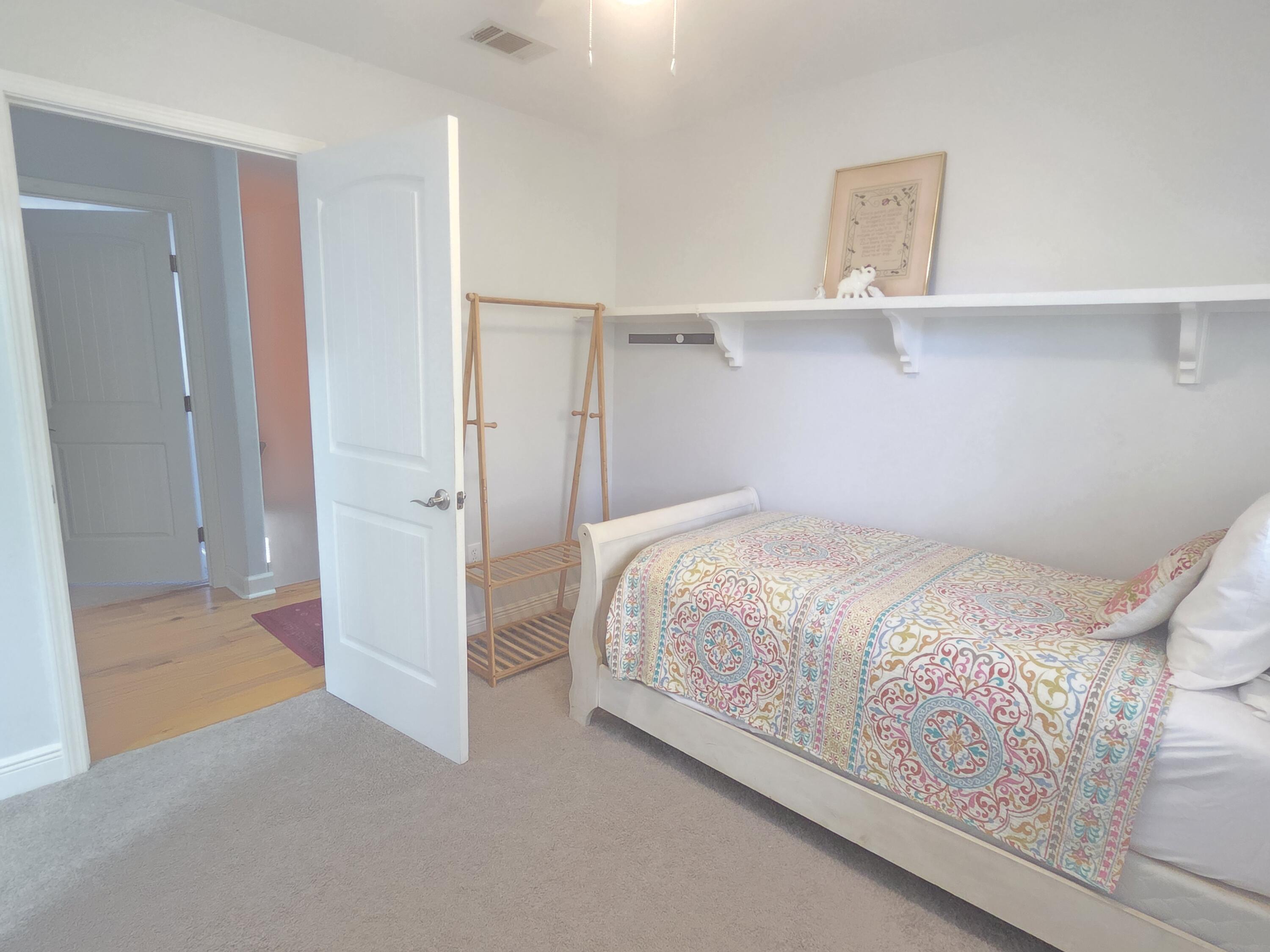 TOWN OF SANTA ROSA - Residential