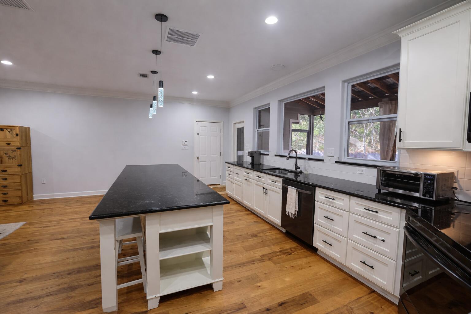 TOWN OF SANTA ROSA - Residential