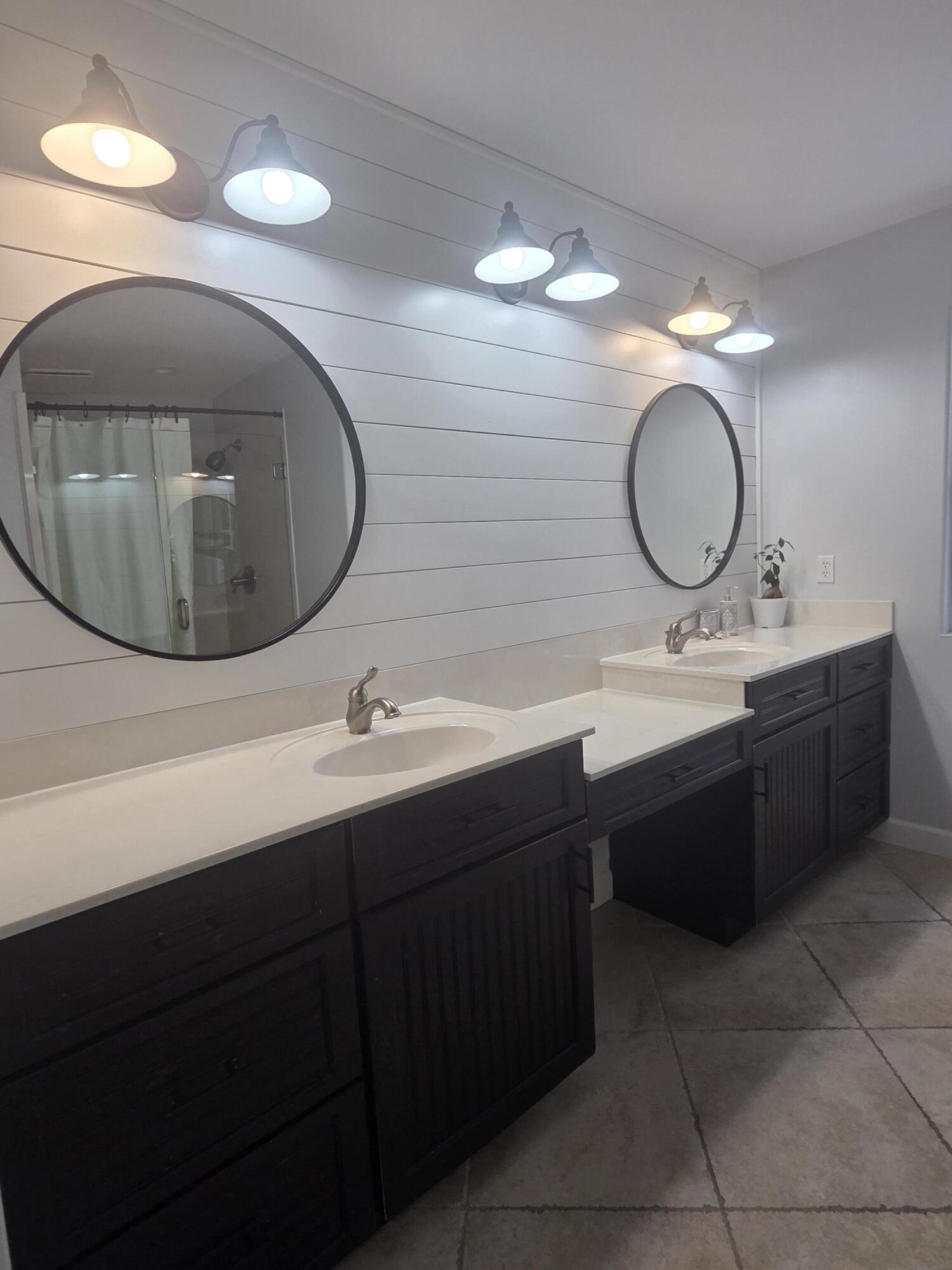 TOWN OF SANTA ROSA - Residential