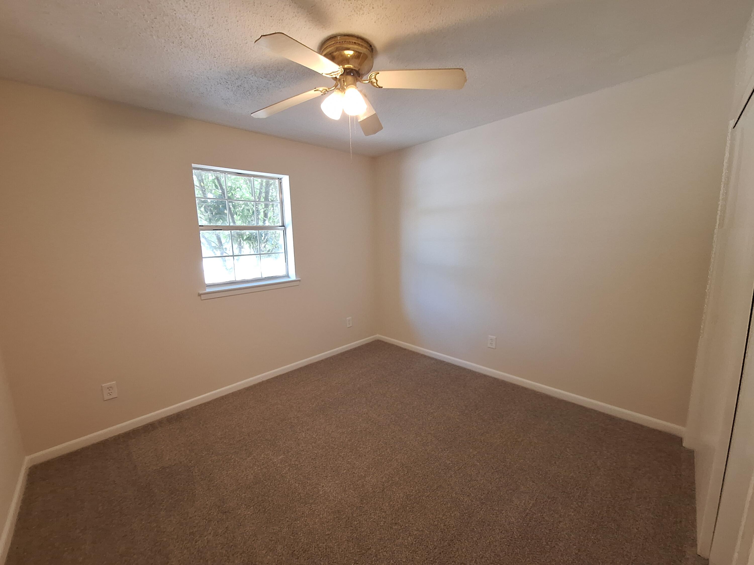 WYNNEHAVEN BCH EST LOT 15 BLK 23 - Residential