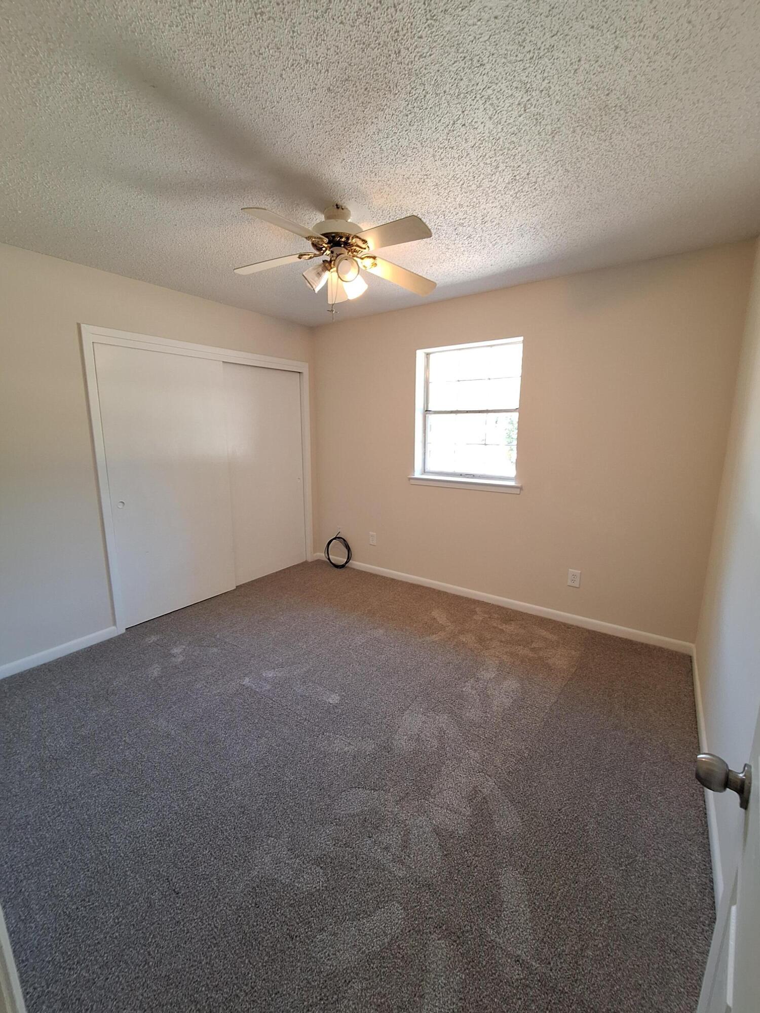 WYNNEHAVEN BCH EST LOT 15 BLK 23 - Residential