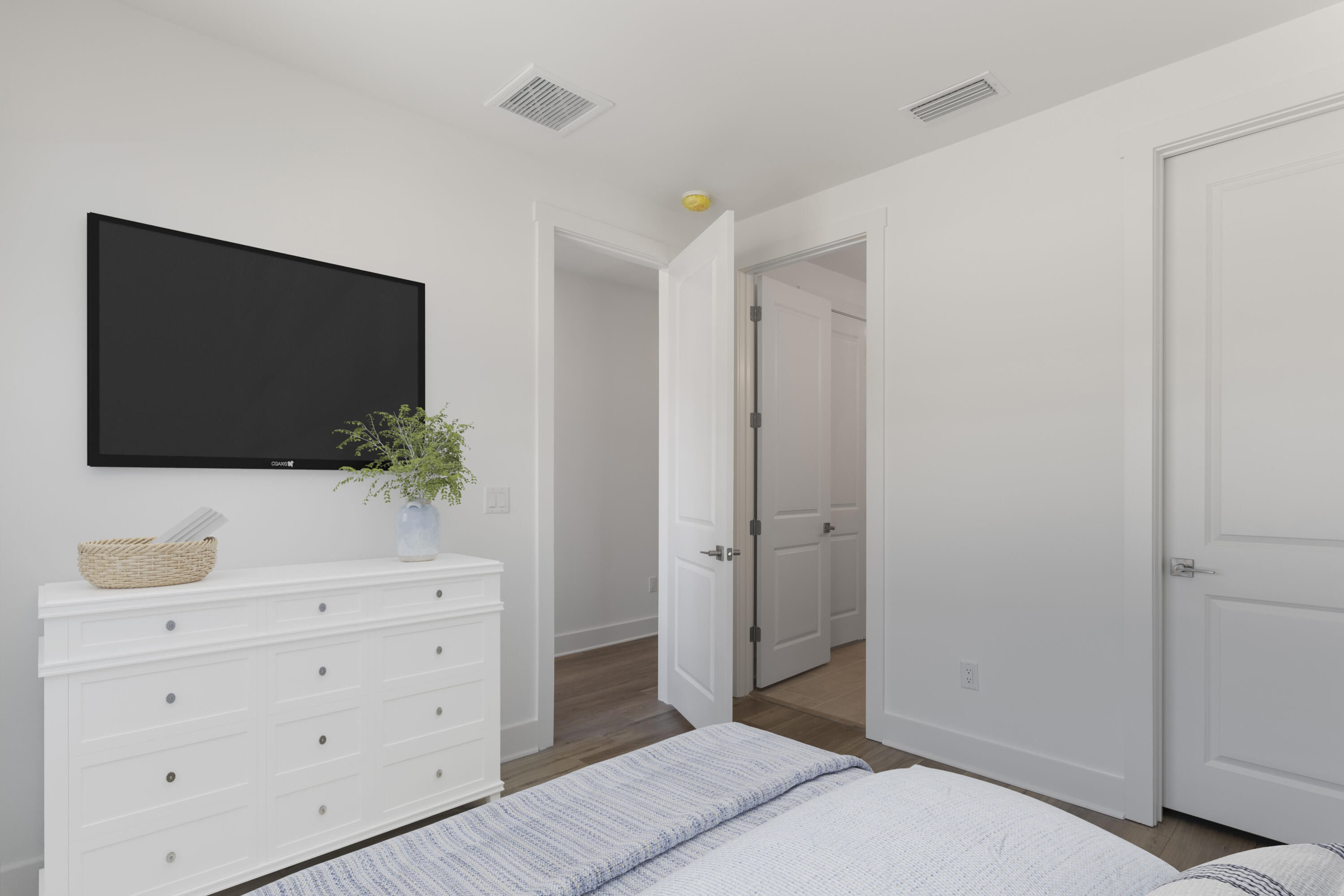 Nautilus Pointe - Residential