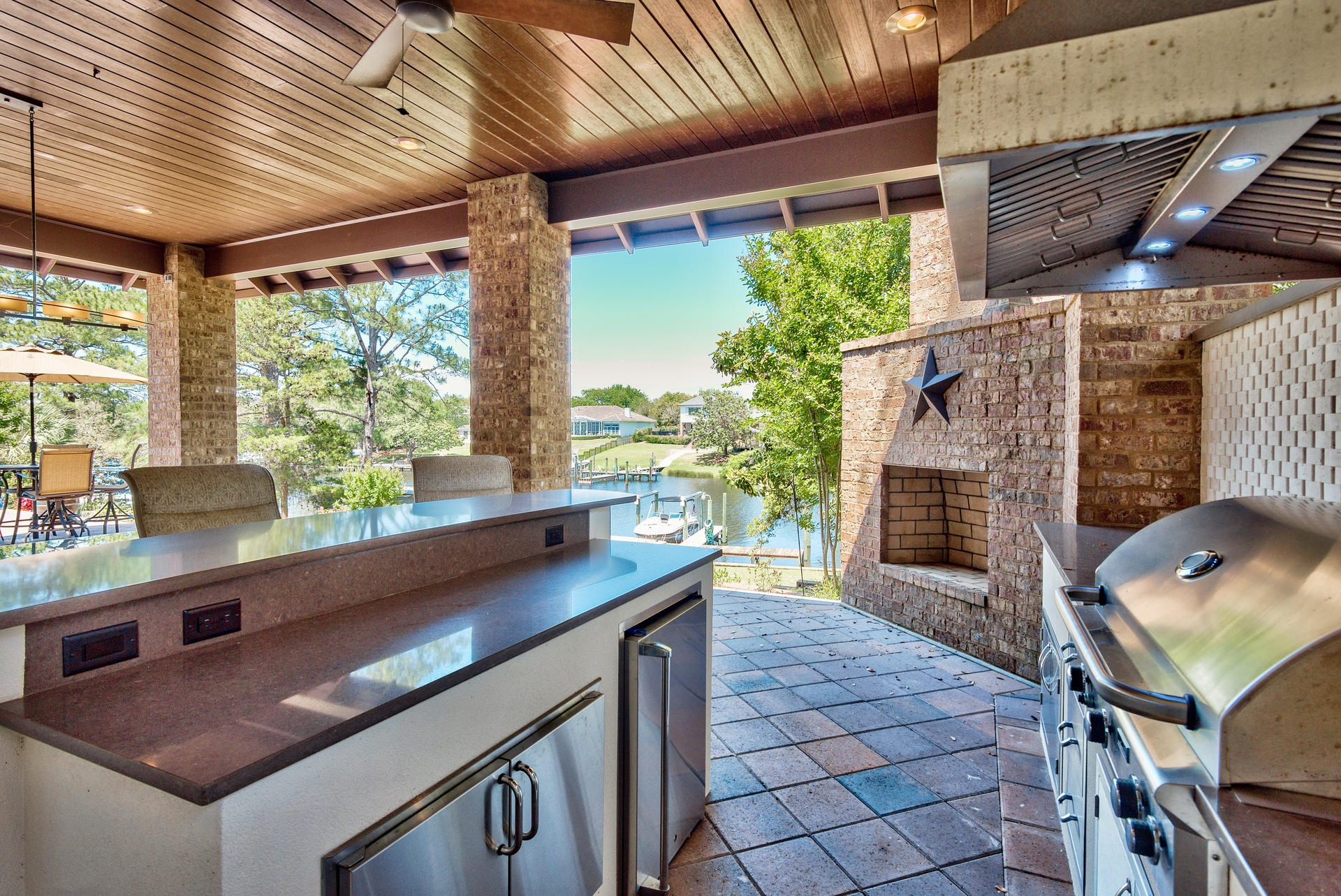 JOES BAYOU 1ST ADDN - Residential