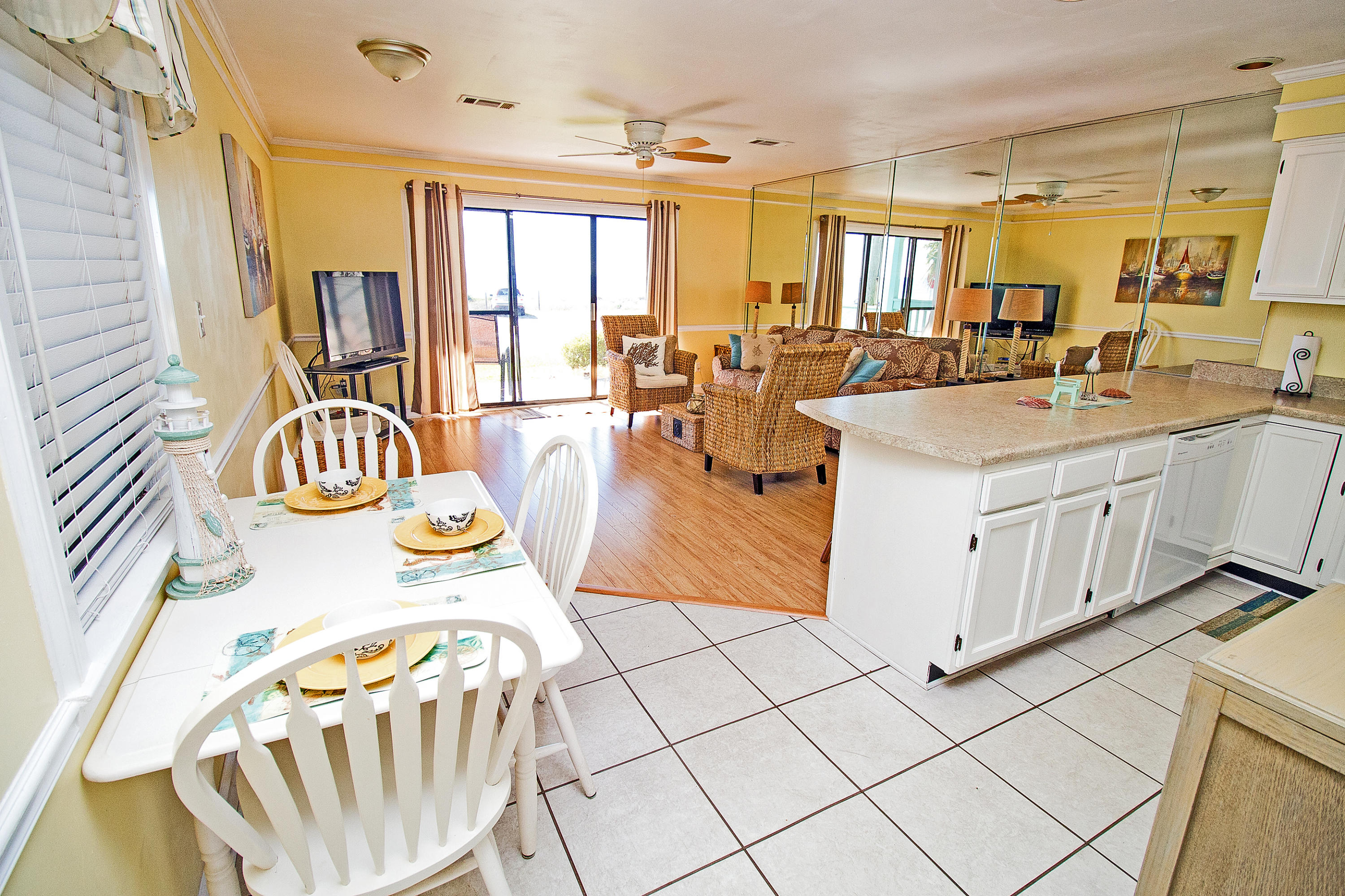 EMERALD SHORES - Residential