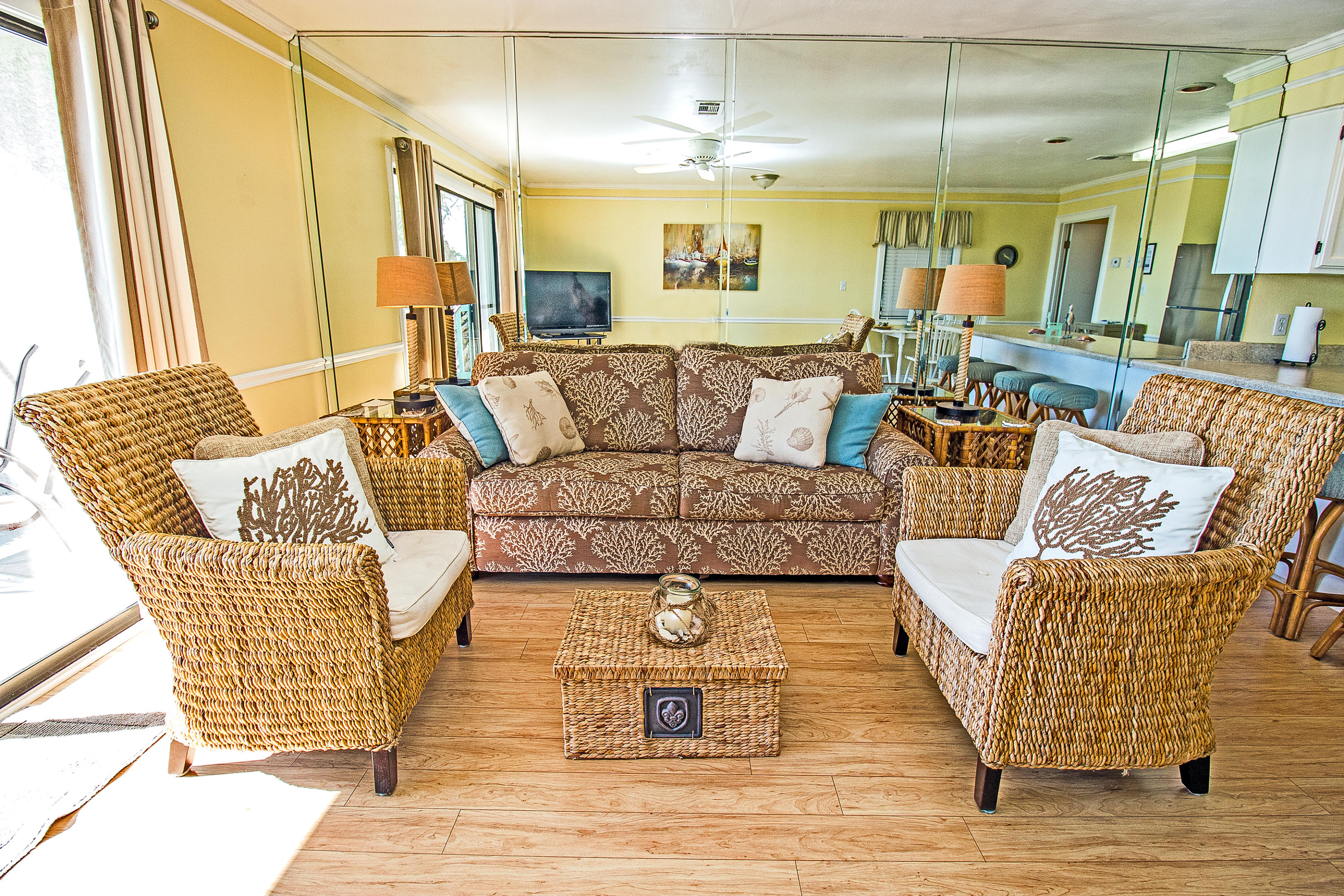 EMERALD SHORES - Residential