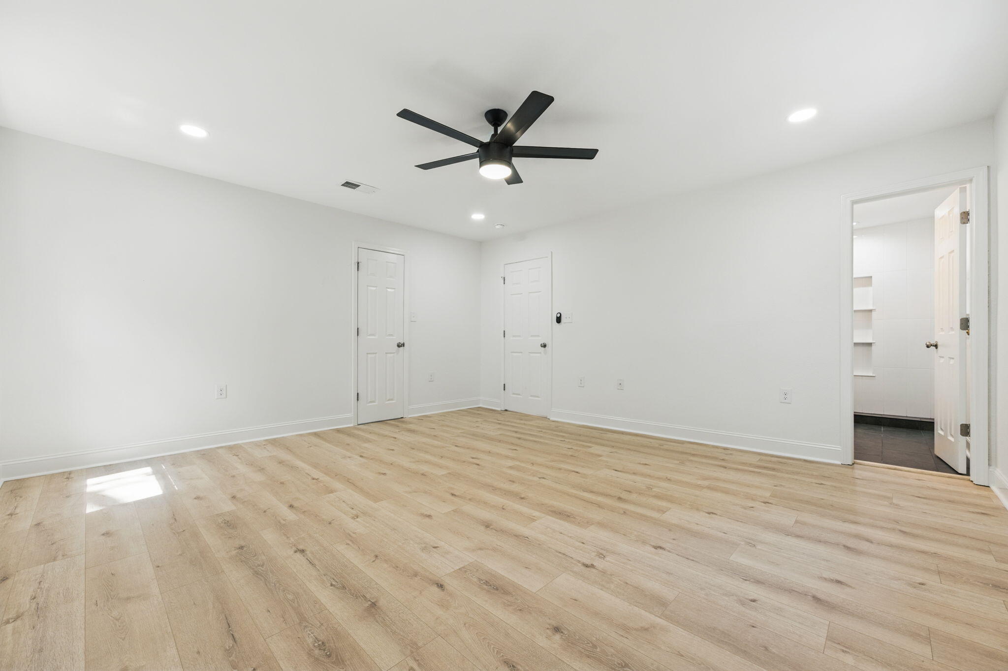 CHELSEA WOODS - Residential